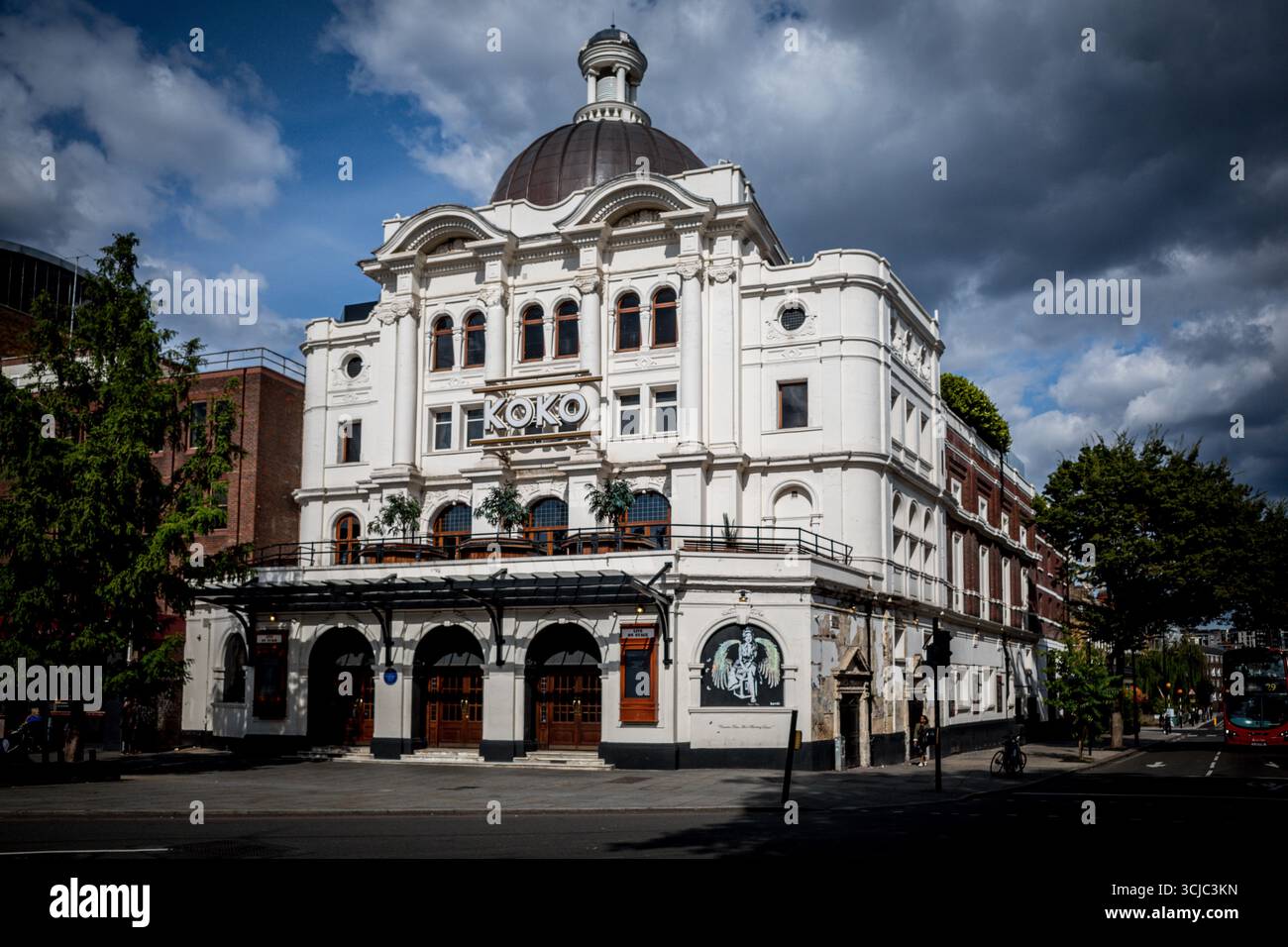 DAS KOKO London ist ein Konzertsaal und ehemaliges Theater in Camden Town, London. Das Gebäude war von 1982 bis 2004 als Camden Palace bekannt. Koko Concert Theatre Stockfoto