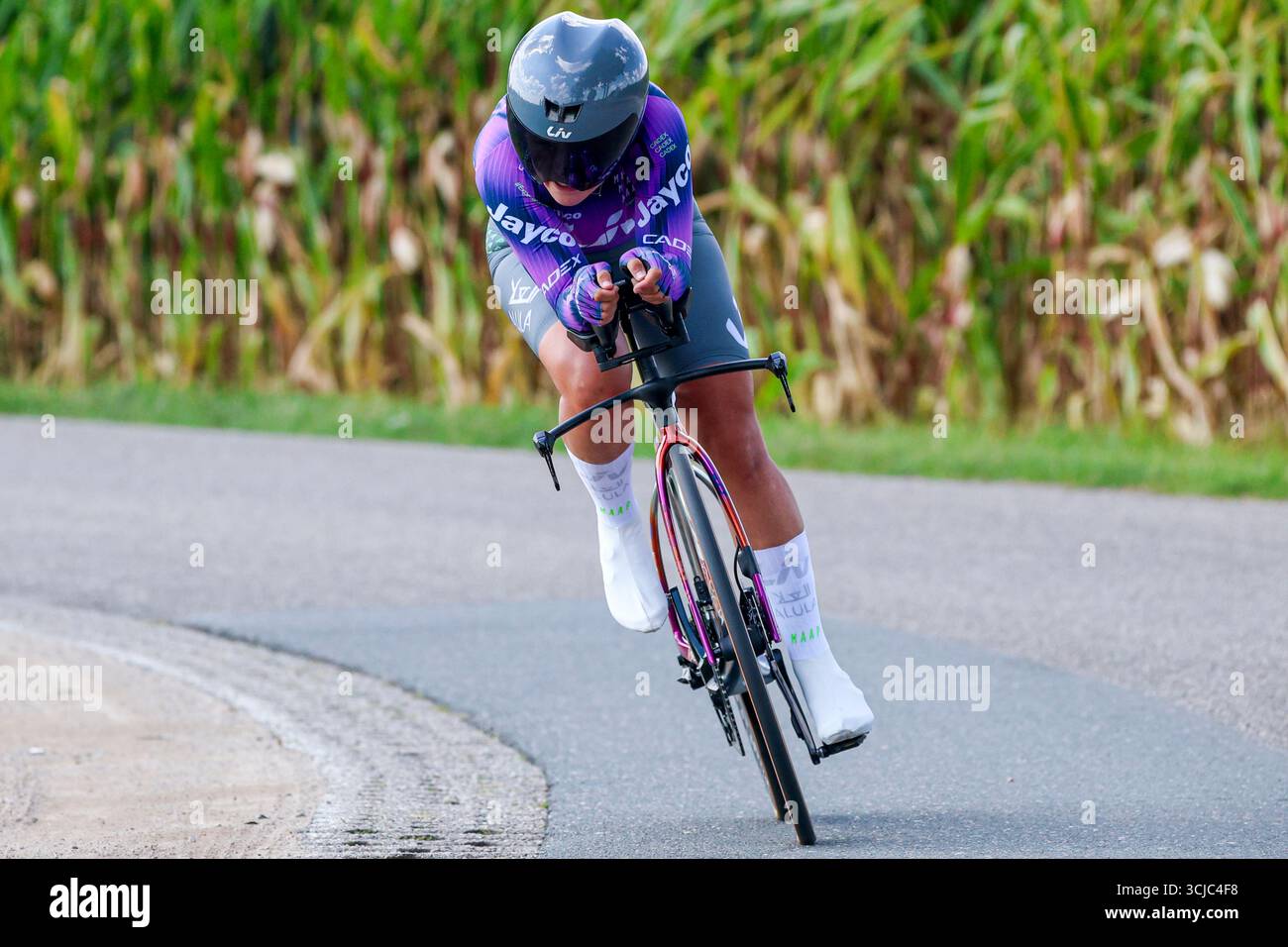 Amber Van der Hulst – Liv-Alula-Jayco trat am 6. September 2025 im Doetinchem-Westendorp ITT der Simac Ladies Tour 2025 in Doetinchem, Niederlande, an. (Quelle: Warz Brinkerhof/MTB-Foto/Alamy Live News) Stockfoto
