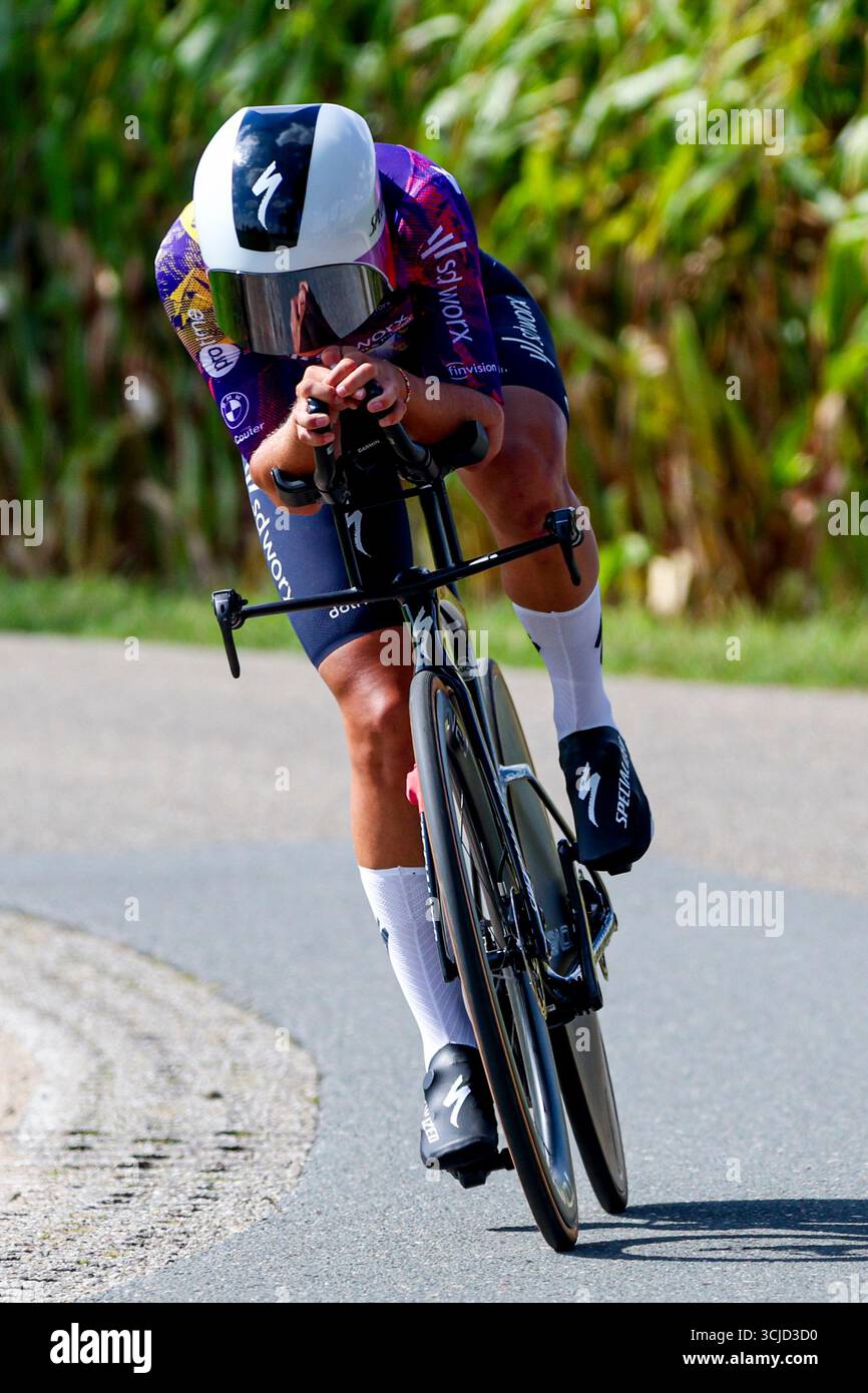 Femke Gerritse – Team SD Worx – ProTime trat am 6. September 2025 in Doetinchem-Westendorp ITT der Simac Ladies Tour 2025 in Doetinchem, Niederlande, an. (Quelle: Warz Brinkerhof/MTB-Foto/Alamy Live News) Stockfoto