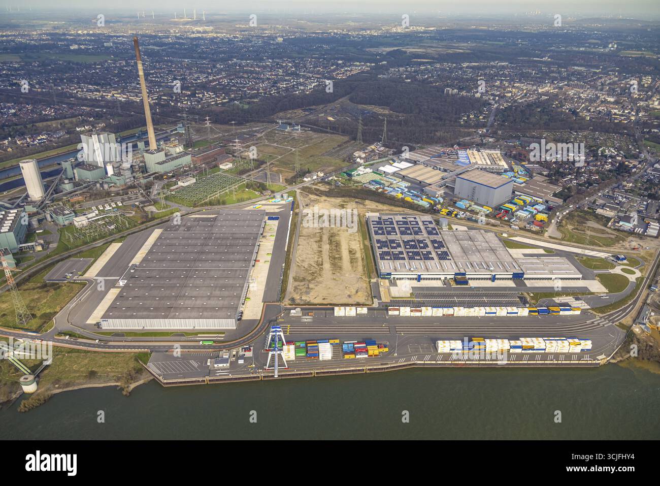 Luftaufnahme, Baustelle Logport VI mit Neubau, Logistikunternehmen DSV Halle und STEAG Heizkraftwerk Walsum in Alt-Walsum am Rhin Stockfoto