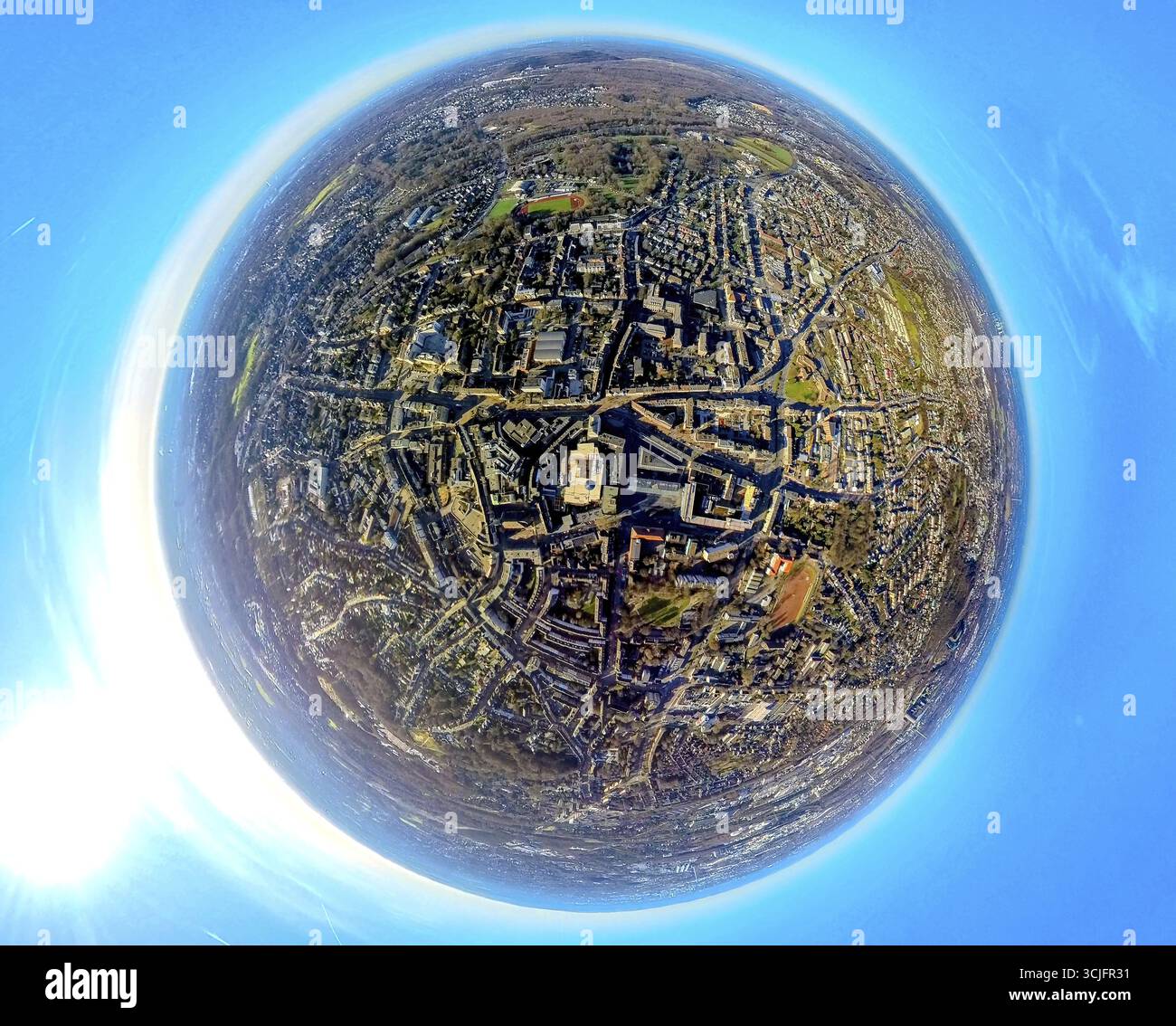 Luftaufnahme, Stadtübersicht und Hansa-Zentrum Einkaufszentrum mit orientalischem Einkaufszentrum Merhaba-Center, Erdkugel, Fischaugenbild, 360-Grad-Bild Stockfoto