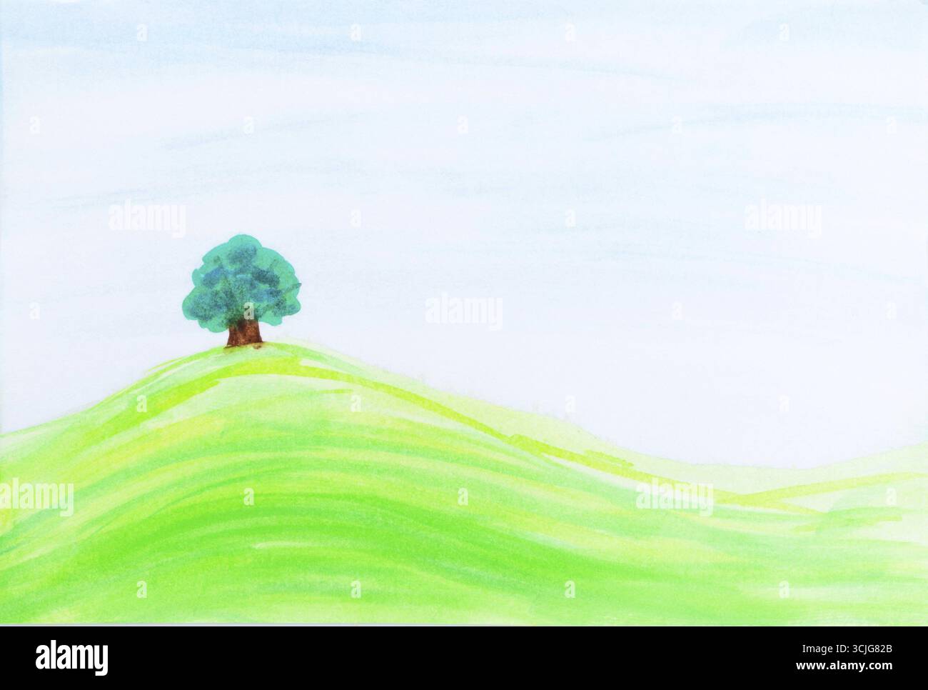 Einzelner Baum auf grünem Hügel unter blauem Himmel. Aquarelldesign mit Stilelementen. Kunst wird von Fotografen erstellt und gemalt Stockfoto