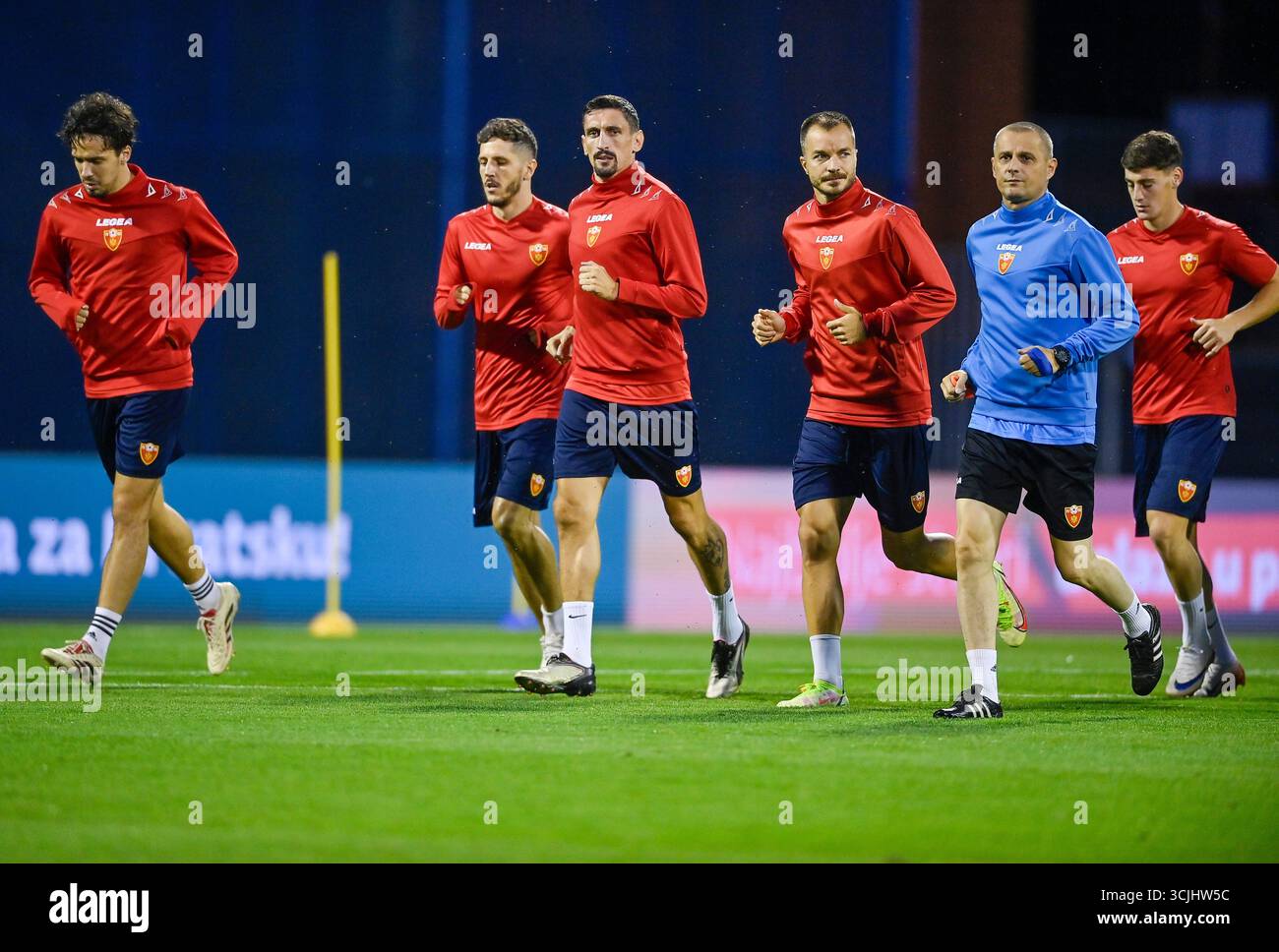 Zagreb, Kroatien. September 2025. Marko Bakic, Stevan Jovetic, Stefan Savic, Stefan Mugosa und Dusan Vukovic aus Montenegro während des Trainings im Maksimir-Stadion in Zagreb, Kroatien, am 07. September 2025. Foto: Igor Soban/PIXSELL Credit: Pixsell/Alamy Live News Stockfoto