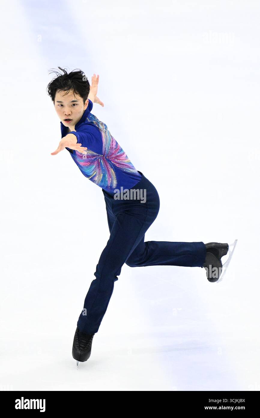 Osaka, Japan. Kredit: MATSUO. September 2025. Kazuki Tomono (JPN) Eiskunstlauf : ISU Challenger Series Eiskunstlauf Kinoshita Group Cup 2025 Männer Short Program in der Kanku Ice Arena in Osaka, Japan. Quelle: MATSUO .K/AFLO SPORT/Alamy Live News Stockfoto