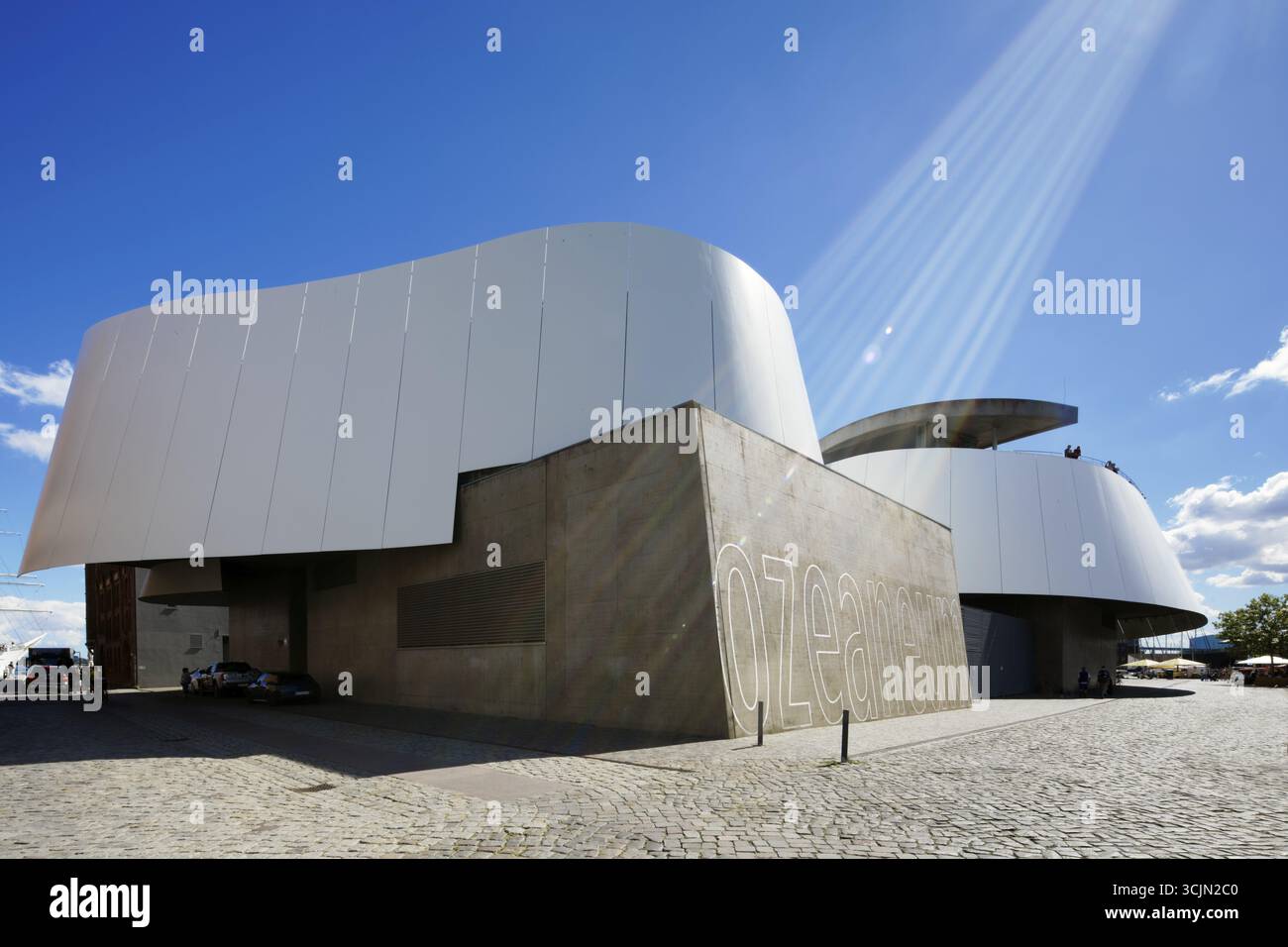 Natukundemuseum, Museum zeigt Unterwasserwelt der kalten Meere, Eröffnung 12.07.2008, moderne Architektur, Sonnenstrahlen, Blick von der Neuen Semlower Straße, S Stockfoto