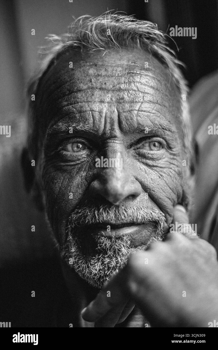 Super Nahaufnahme Porträt eines alten Mannes Stockfoto