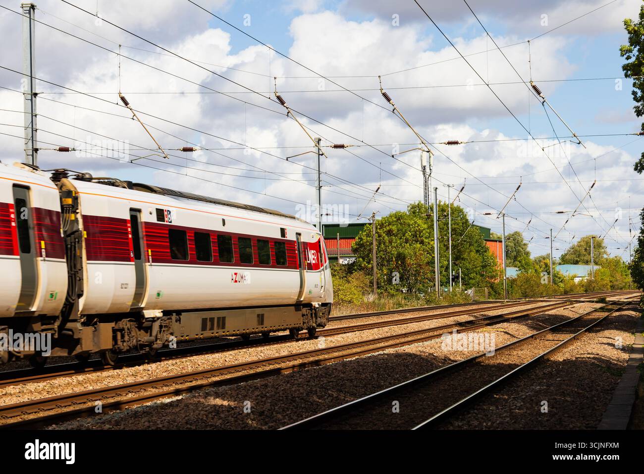 LNER Azuma Lokomotive in Offord Cluny, Cambridgeshire, England Stockfoto