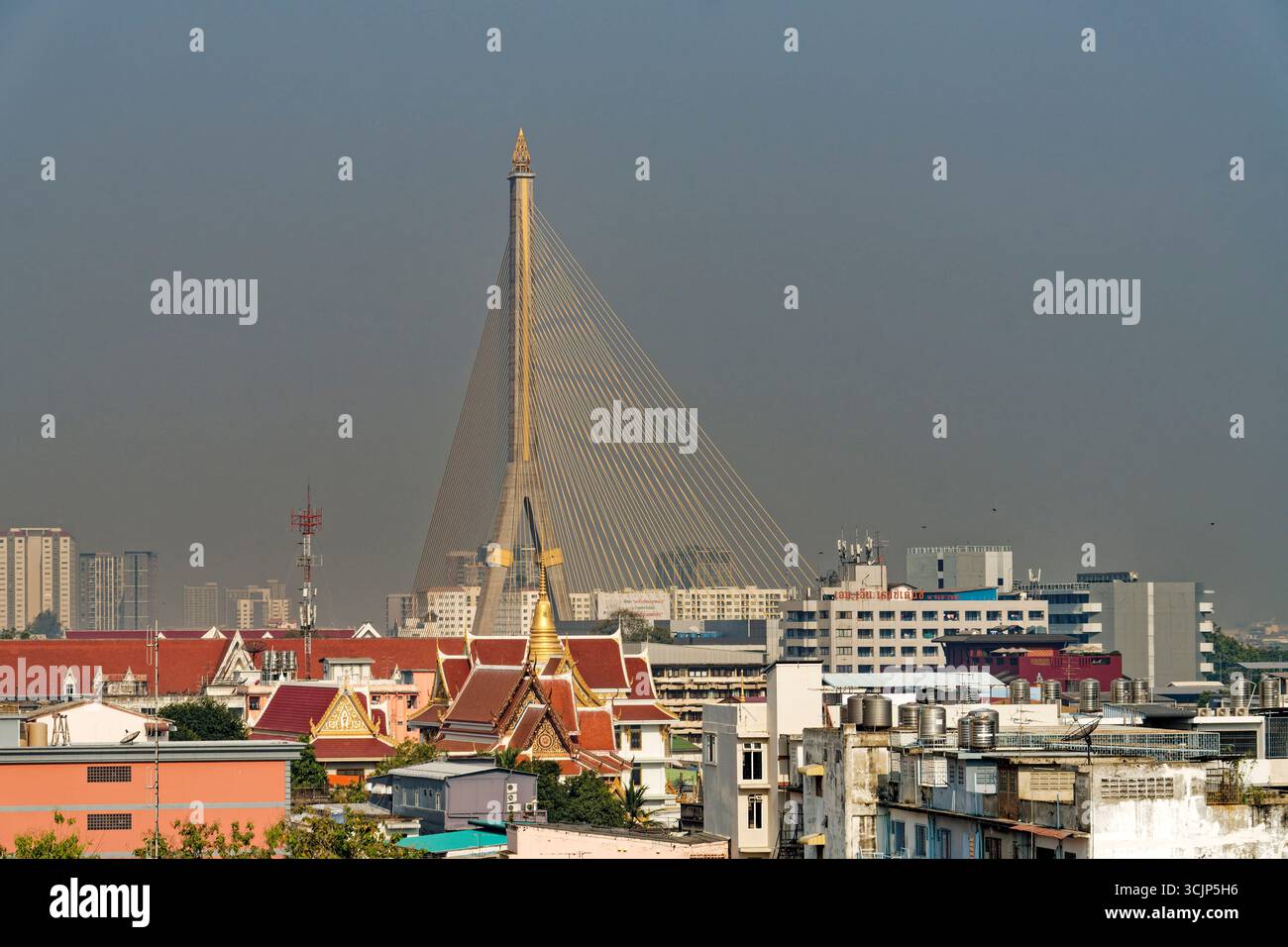 Luftverschmutzung, Smog, Rama VIII Cable Bridge, Bangkok, Thailand, Asien, Stockfoto