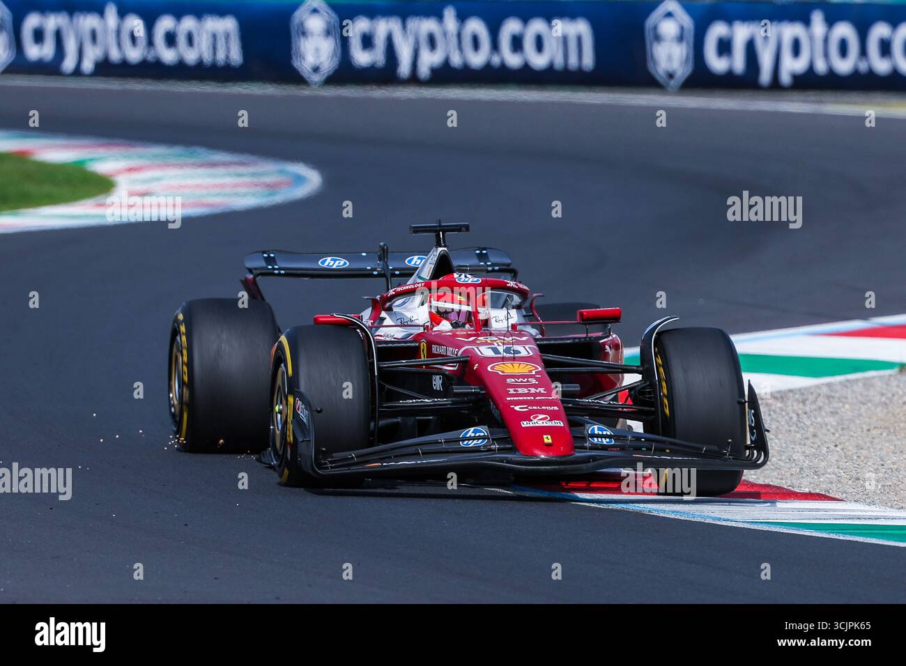 Monza, Italien. September 2025. Charles Leclerc aus Monaco und Scuderia Ferrari HP SF-25 (16) beim Formel 1 Grand Prix von Italien 2025 - Rennen beim Autodromo Nazionale Monza Credit: dpa/Alamy Live News Stockfoto