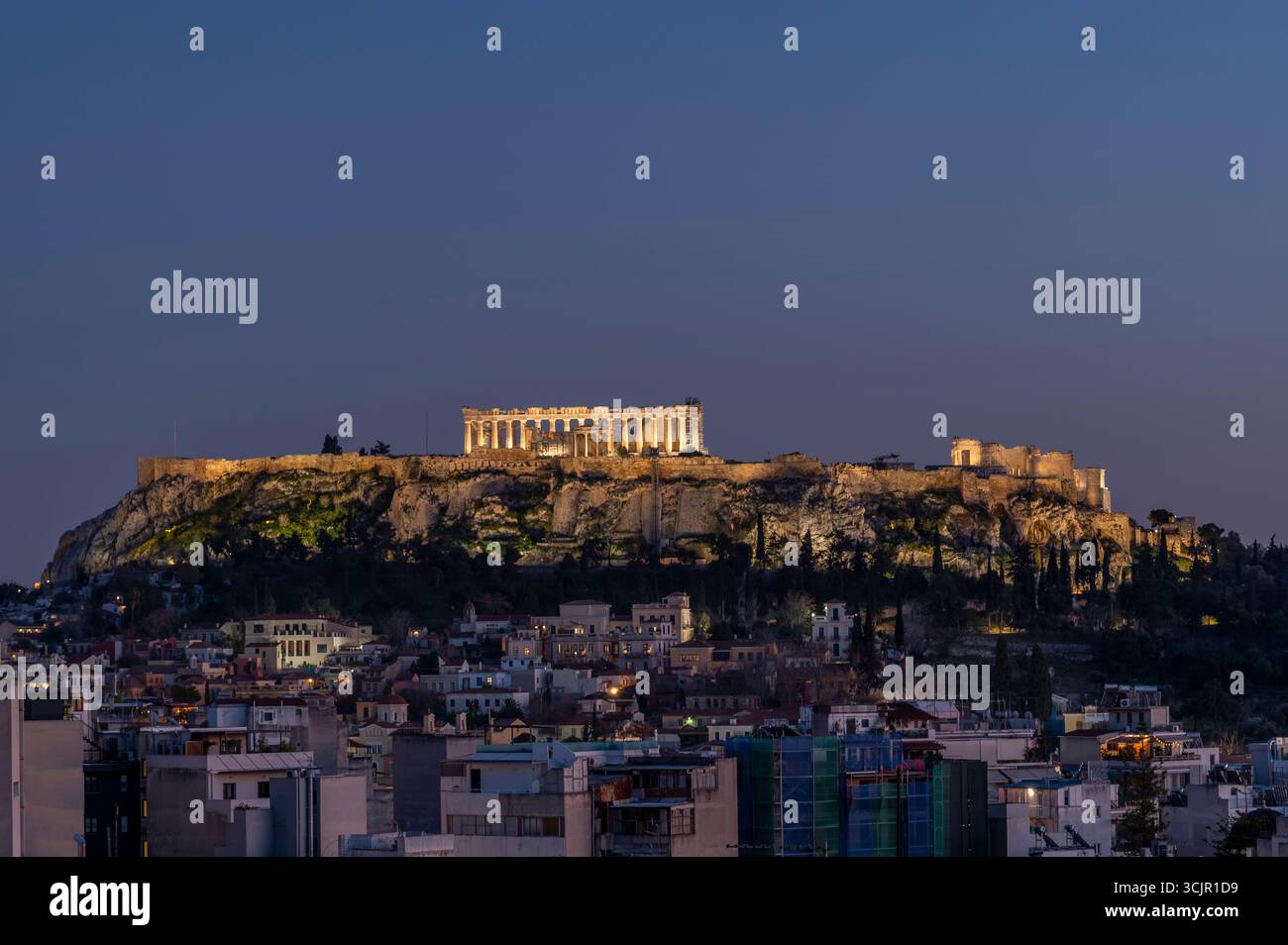 Die Akropolis von Athen, Griechenland, in der Dämmerung Stockfoto