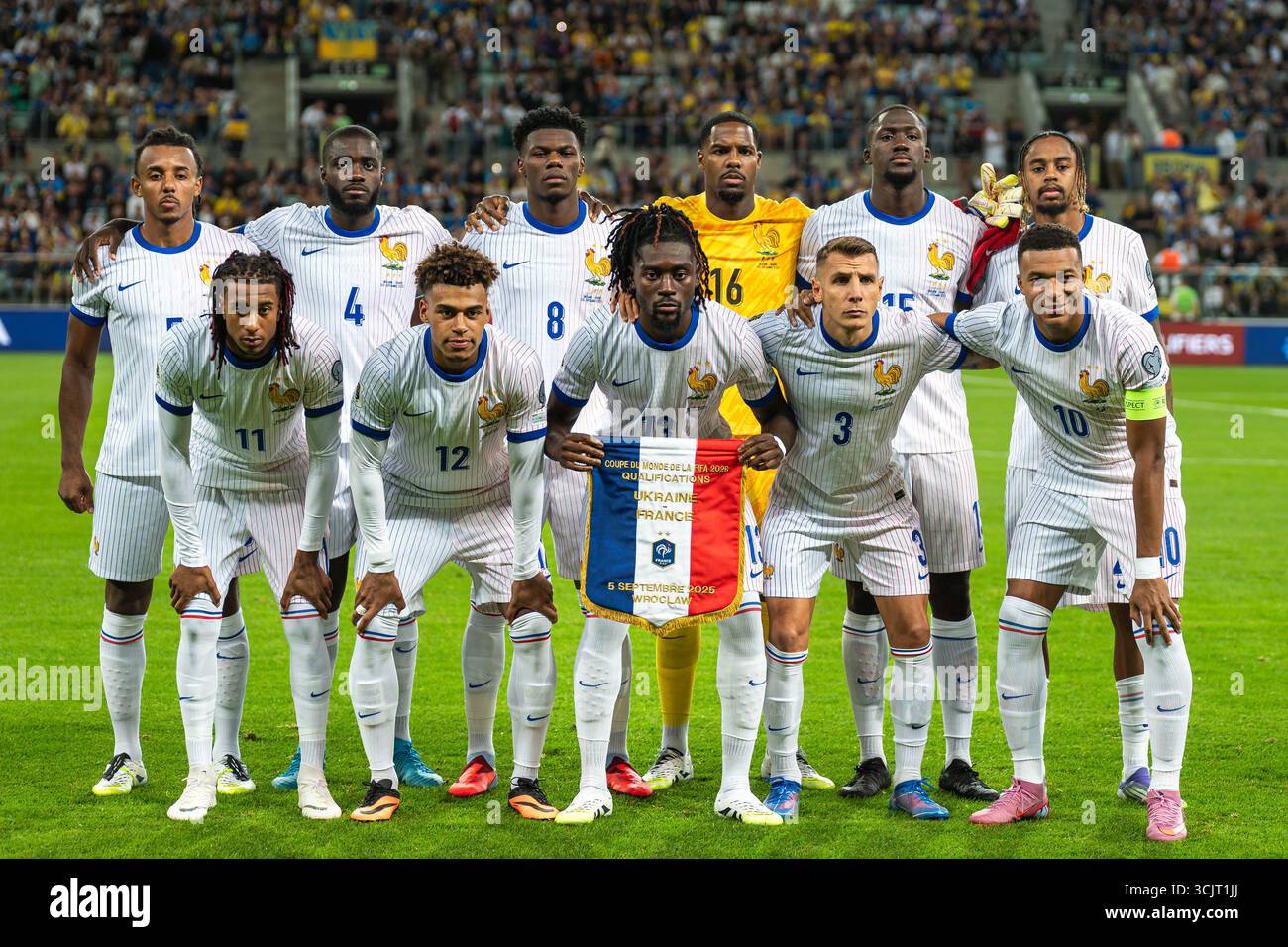 Breslau 05.09.2025 Eliminacje MS FIFA 2026 Mecz Ukraina - Francja n/z reprezentacja Francji gora Kounde Jules, Upamecano Dayot, Tchouameni Aurelien, b Stockfoto