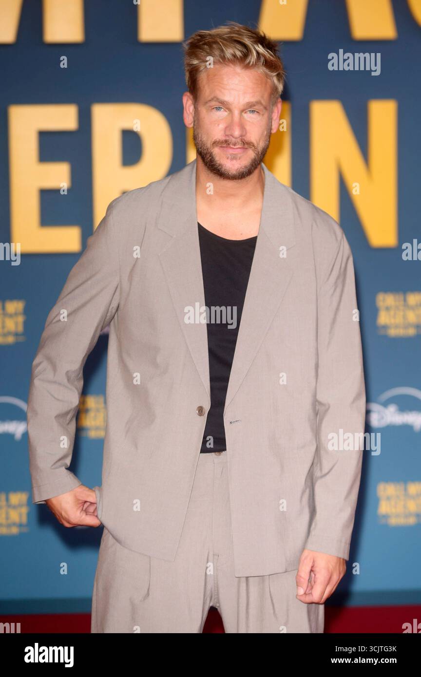 Frederic Heidorn bei der Premiere der Disney Serie Call My Agent Berlin im Colosseum Kino. Berlin, 08.09.2025 *** Frederic Heidorn bei der Premiere der Disney-Serie Call My Agent Berlin im Colosseum Cinema Berlin, 08 09 2025 Foto:xD.xHerrickx/xFuturexImagex Agent 5952 Stockfoto