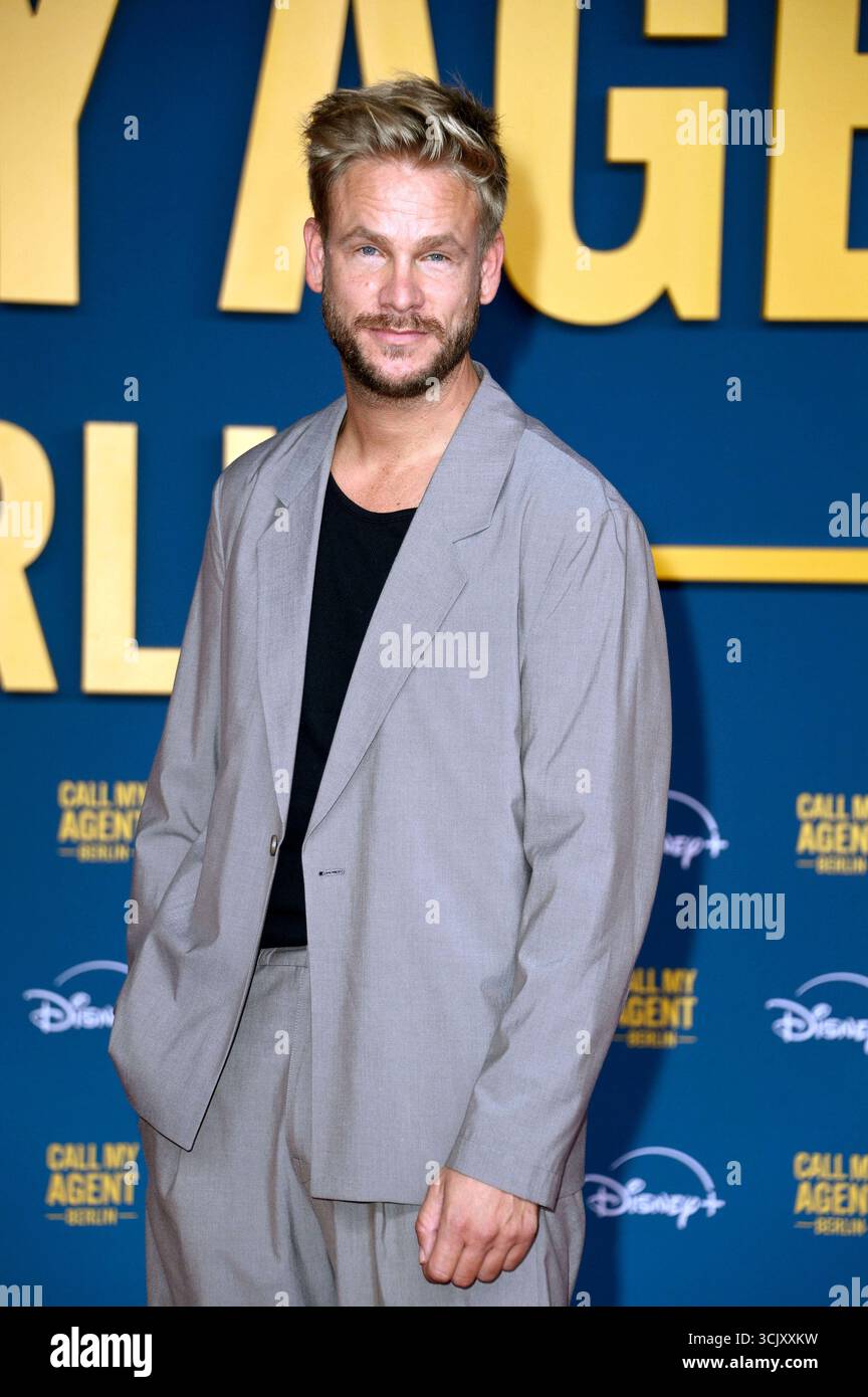 Frederic Heidorn bei der Premiere der Disney Serie Call My Agent Berlin im Colosseum Kino. Berlin, 08.09.2025 *** Frederic Heidorn bei der Premiere der Disney-Serie Call My Agent Berlin im Colosseum Cinema Berlin, 08 09 2025 Foto:Xn.xKubelkax/xFuturexImagex Call 5838 Stockfoto