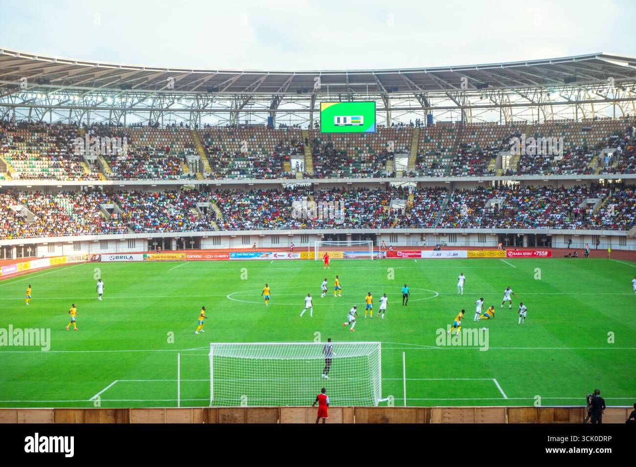 Beide Teams im Einsatz während der Qualifikation der Gruppe C zur FIFA-Weltmeisterschaft 2026 gegen Ruanda im 6. September 2025 (Foto: Eragbie Joshua/Alamy) Stockfoto