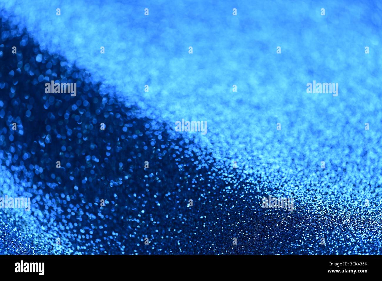 Marineblauer Glitzer Textur Hintergrund funkelnd glänzendes Geschenkpapier Feiertags saisonale Tapetendekoration, Gruß- und Hochzeitseinladungskarte Design e Stockfoto