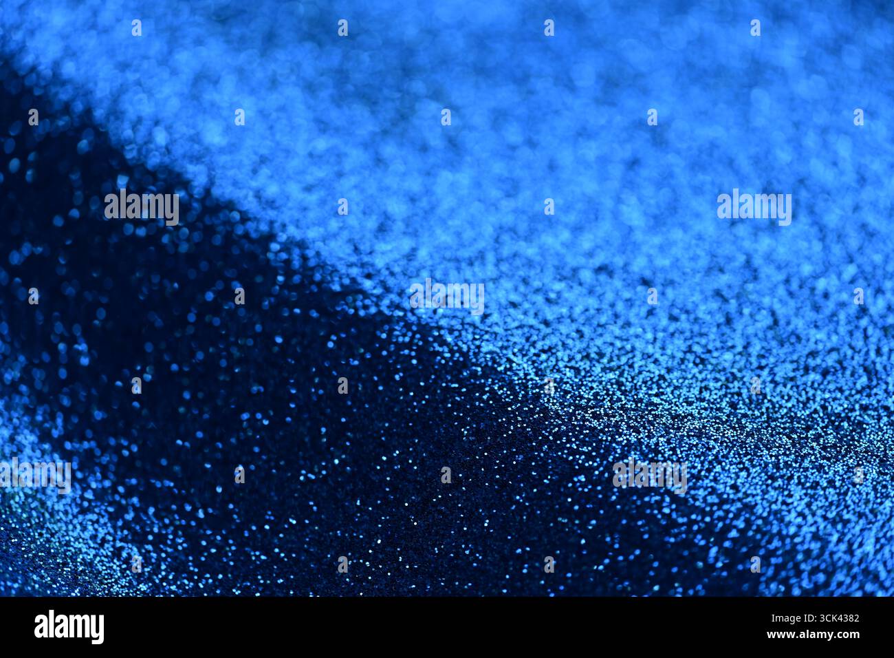 Marineblauer Glitzer Textur Hintergrund funkelnd glänzendes Geschenkpapier Feiertags saisonale Tapetendekoration, Gruß- und Hochzeitseinladungskarte Design e Stockfoto