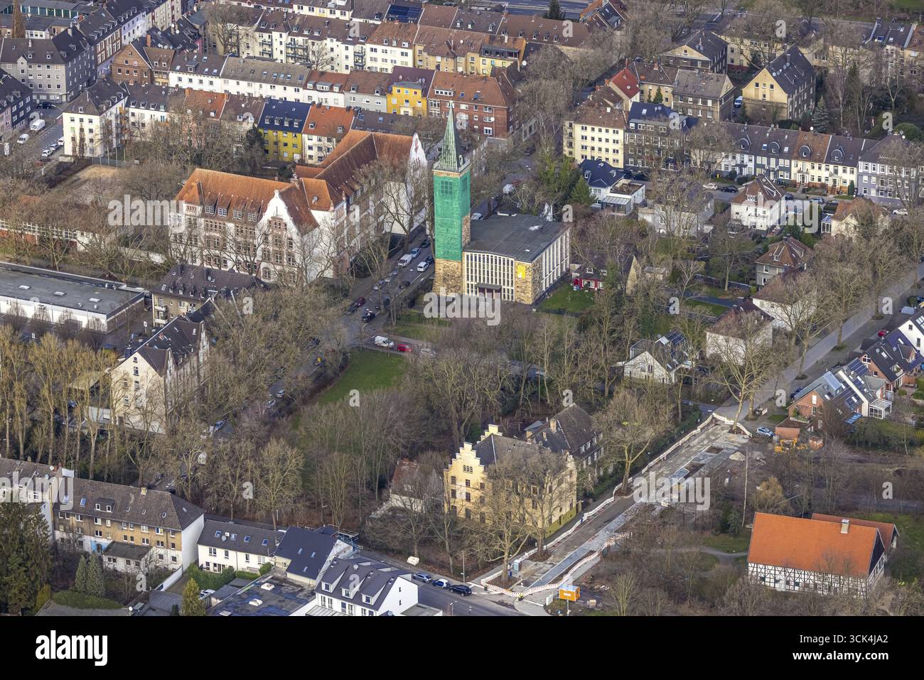 Aus der Vogelperspektive, Evang. Baustelle der Paulskirche, Carl-Friedrich-Gauß-Gymnasium, Bulmke-Huellen, Gelsenkirchen, Ruhrgebiet, Nordrhein-Westphal Stockfoto