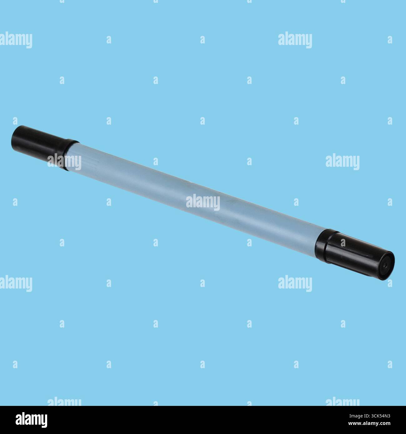 Ein blaues und schwarzes Schreibgerät, das zum Zeichnen oder Färben entwickelt wurde. Stockfoto