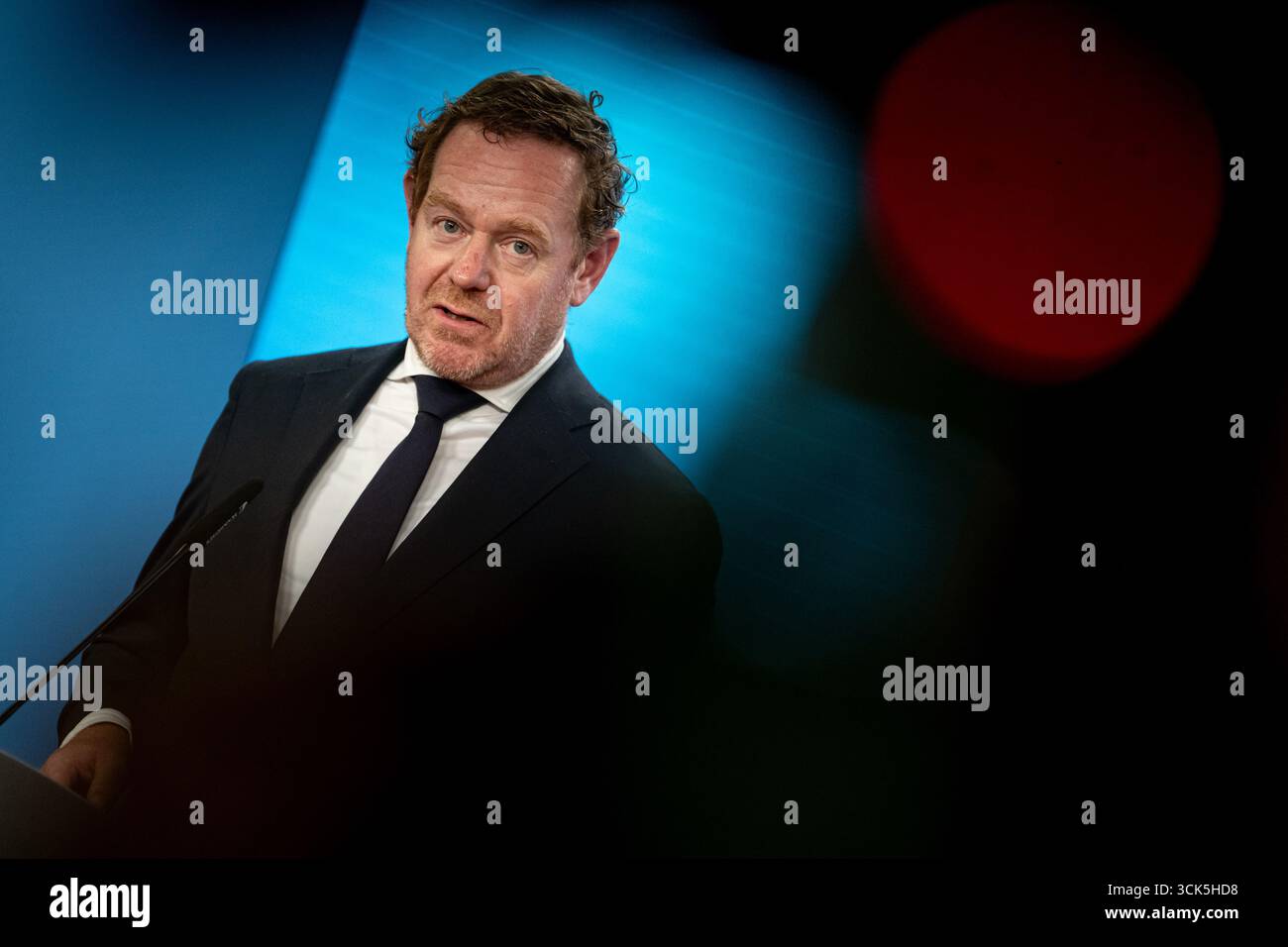 Berlin, Deutschland. September 2025. David van Weel, Außenminister der Niederlande, spricht auf einer Pressekonferenz im Auswärtigen Amt. Quelle: Fabian Sommer/dpa/Alamy Live News Stockfoto