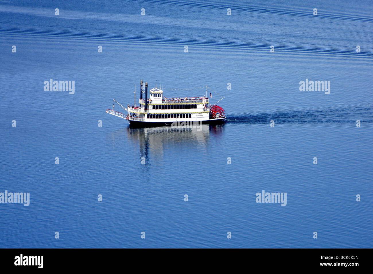 Radradfahrer Desert Princess Bootstouren auf Lake Mead in der Nähe von Boulder City, Nevada Stockfoto