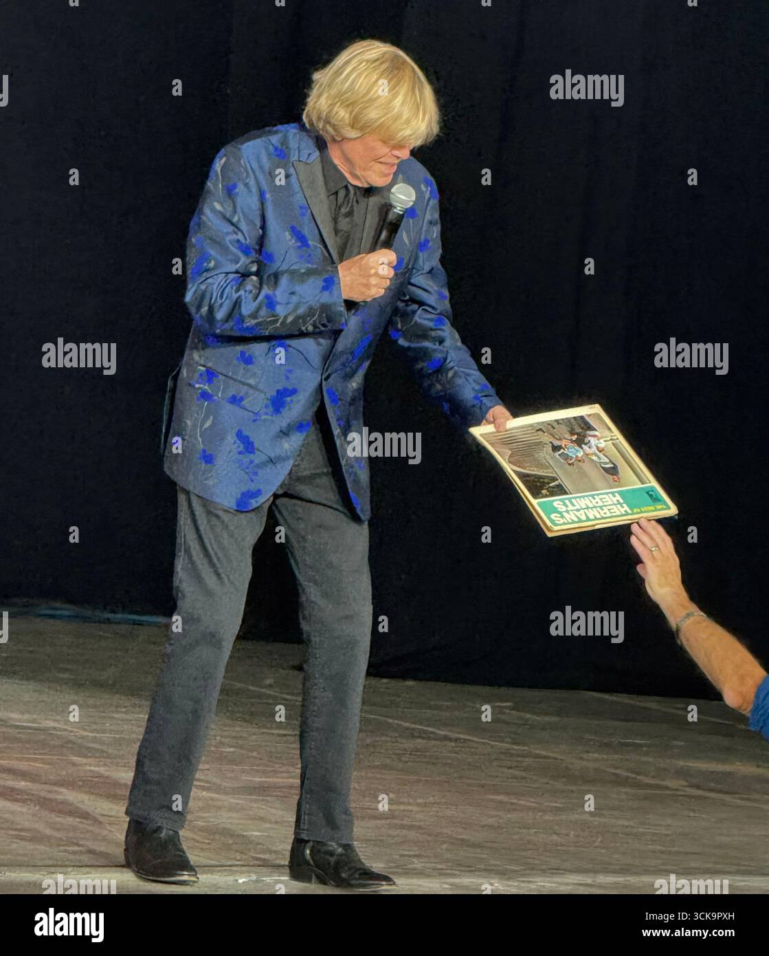 9/2025 Hiolmdel, NJ Hermans Hermits Frontmann Peter Noone tritt im PNC Bank Arts Center John Barrett/PHOTOlink auf Stockfoto
