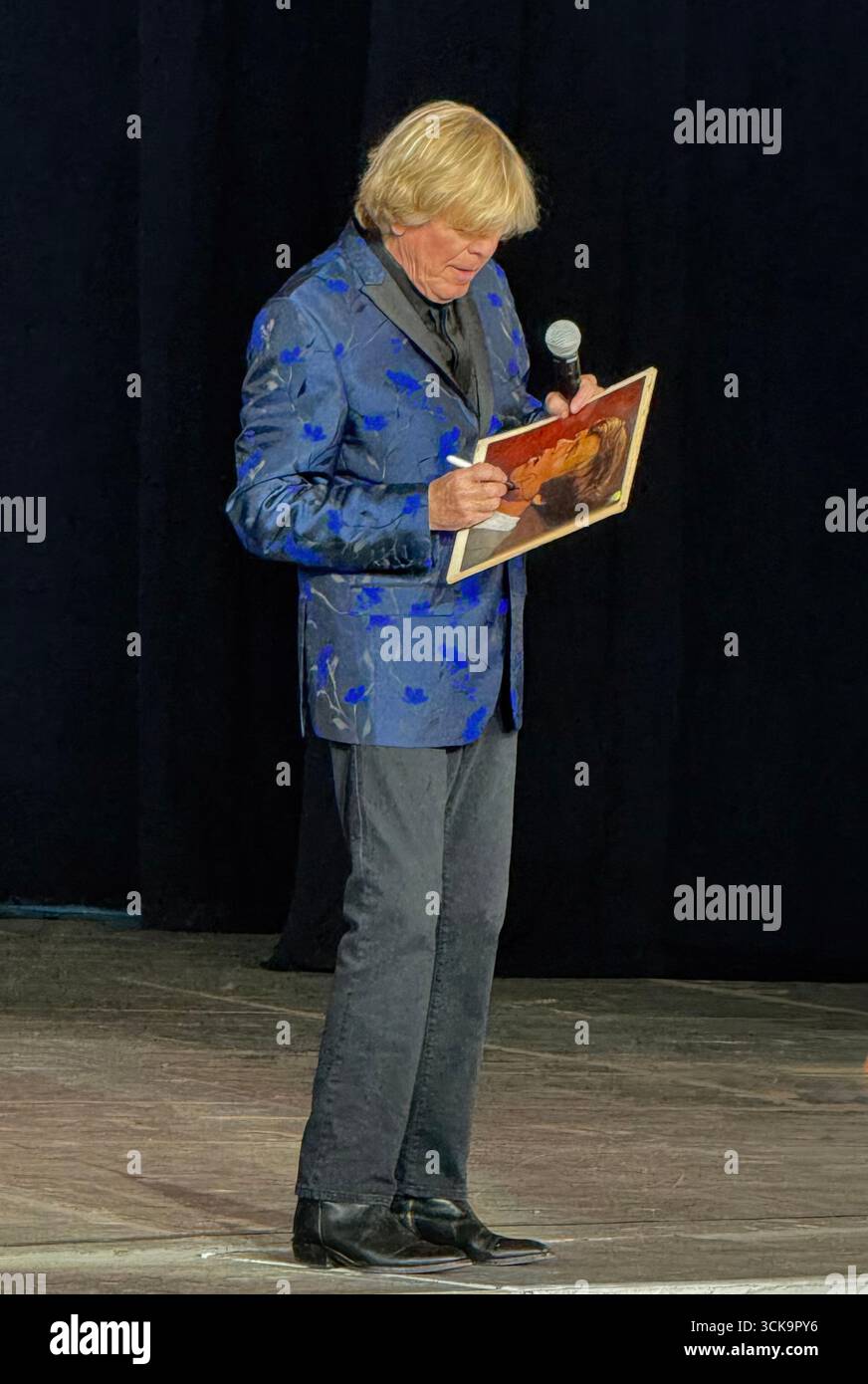 9/2025 Hiolmdel, NJ Hermans Hermits Frontmann Peter Noone tritt im PNC Bank Arts Center John Barrett/PHOTOlink auf Stockfoto