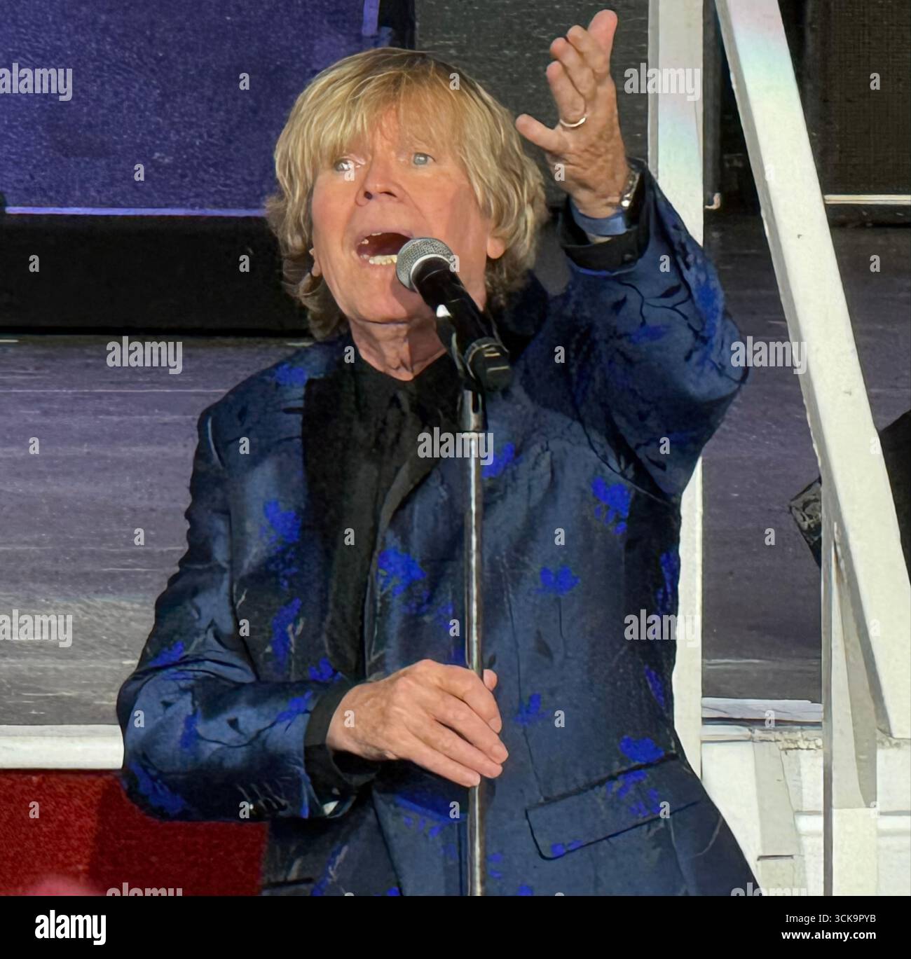 9/2025 Hiolmdel, NJ Hermans Hermits Frontmann Peter Noone tritt im PNC Bank Arts Center John Barrett/PHOTOlink auf Stockfoto
