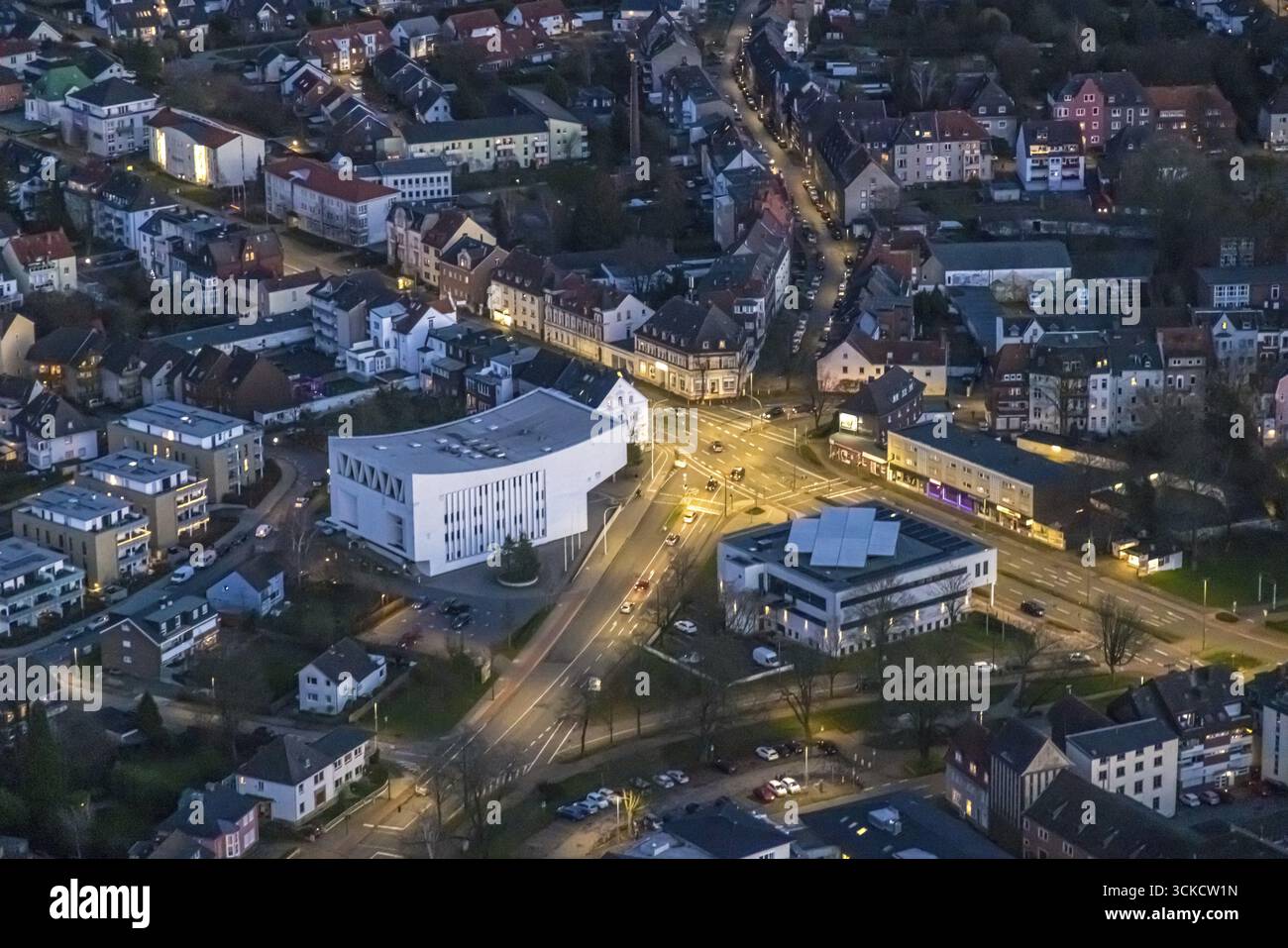 Luftfotografie, kommunale Musikschule, Nachtfotografie, Nachtflug, Zentrum, Hamm, Ruhrgebiet, Nordrhein-Westfalen, Deutschland, Bildung, educ Stockfoto