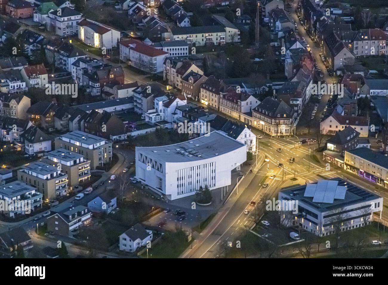 Luftfotografie, kommunale Musikschule, Nachtfotografie, Nachtflug, Zentrum, Hamm, Ruhrgebiet, Nordrhein-Westfalen, Deutschland, Bildung, educ Stockfoto