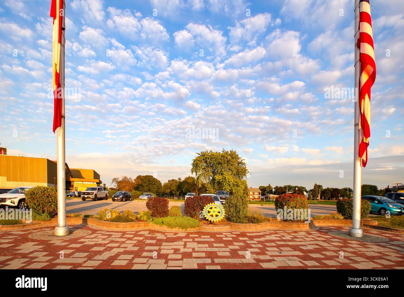 Sarnia, Kanada. September 2025. Das Sarnia Rotary International Monument in Sarnia, Ontario, Kanada. Ein öffentliches Wahrzeichen, das die Gemeinschaft feiert Stockfoto