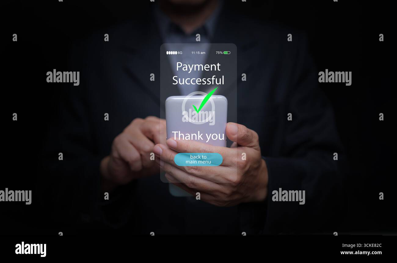 Digitaler Bildschirm mit erfolgreicher mobiler Zahlung im geschäftlichen Kontext. Symbol für sichere Online-Finanzierung, Innovation, Technologie und moderne Finanzhilfen Stockfoto
