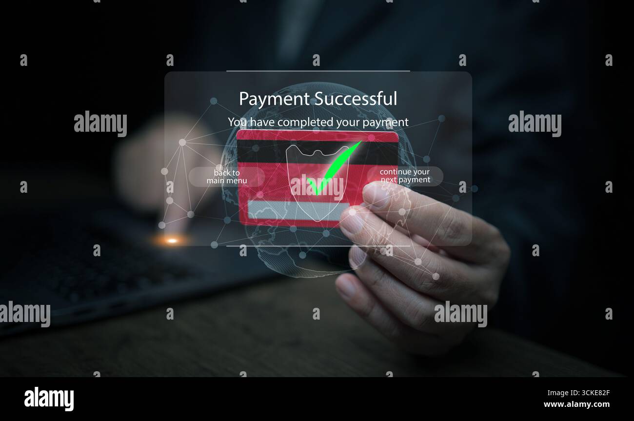 Digitale Bestätigung erfolgreicher Zahlungen mit Kreditkarte und globalem Netzwerk. Symbol für sichere Finanztransaktionen, internationales Fintech, Cashles Stockfoto