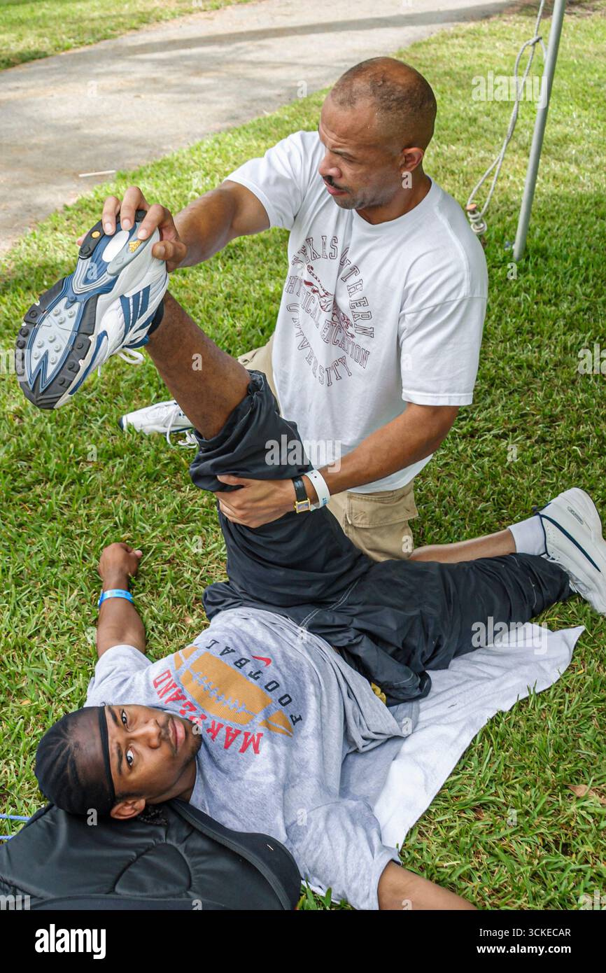 Miami Florida, Tropical Park, USA Track & Field National Junior Olympics, Studenten Wettkampfsport, Athleten Black African Africans T-Shirt Stockfoto