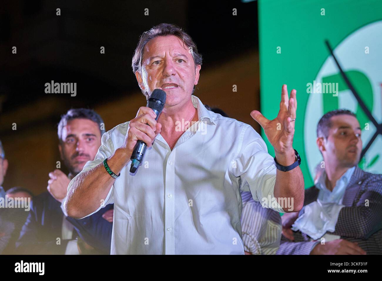 Nachrichten - Elly Schlein, Sekretärin der Demokratischen Partei in Kalabrien für die Regionalwahlen Elly Schlein, Sekretärin der Demokratischen Partei in Kalabrien für die Regionalwahlen, Elly Schlein, Sekretärin der Demokratischen Partei in Kalabrien für die Regionalwahlen, Nachrichten in Catanzaro, Italien, 11. September 2025 Catanzaro Catanzaro Italien Copyright: XAntonioxMoniacix/xLiveMediax LPN 2024571 Stockfoto