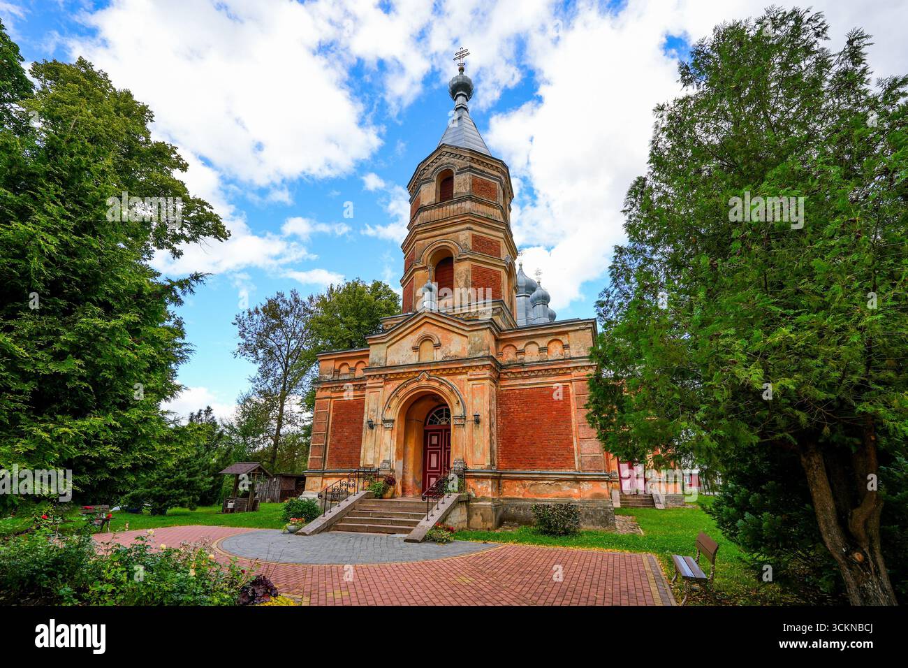 Die orthodoxe Kathedrale St. Isidor in Valga, Estland, im Baltikum Stockfoto