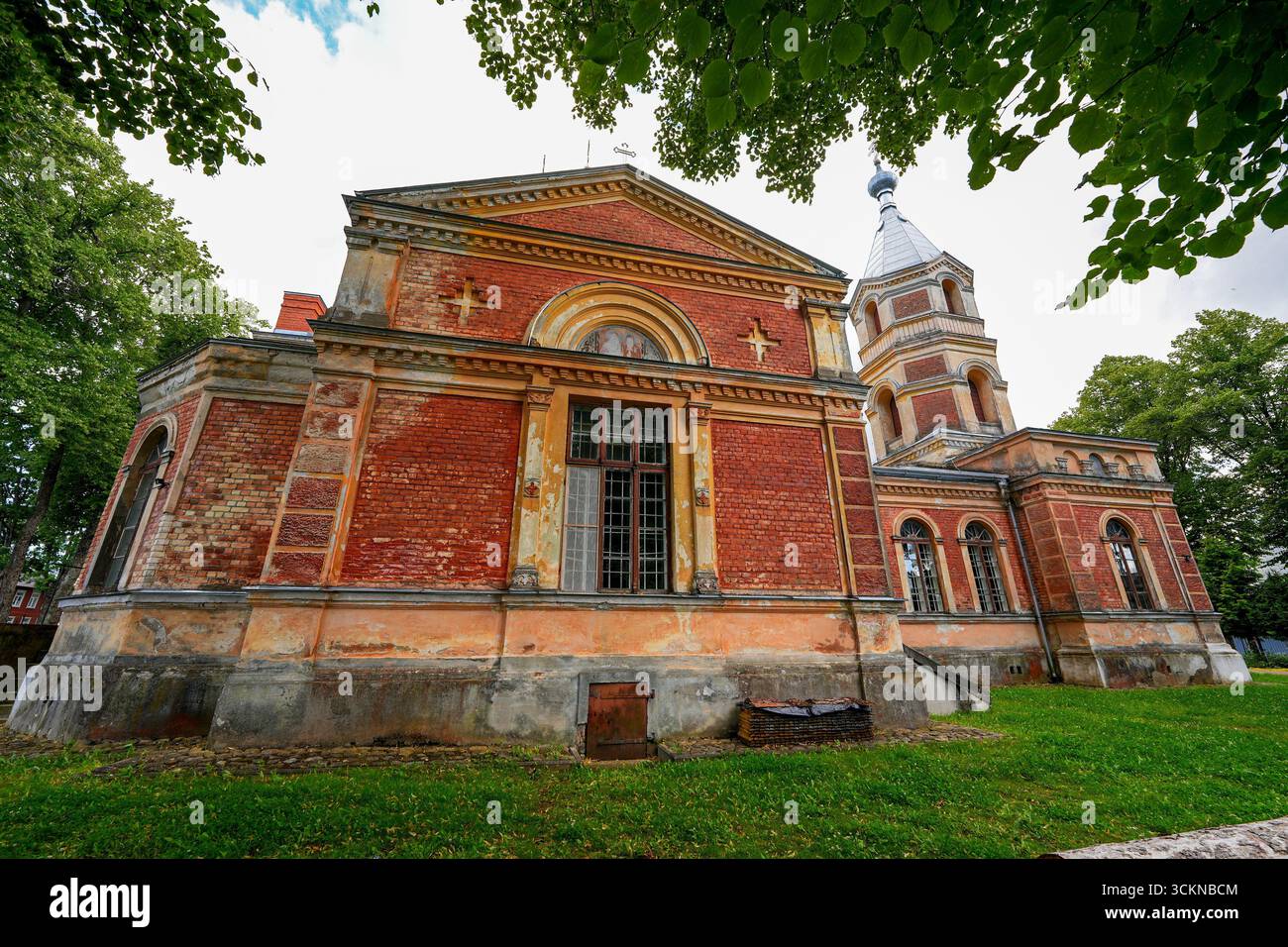 Die orthodoxe Kathedrale St. Isidor in Valga, Estland, im Baltikum Stockfoto