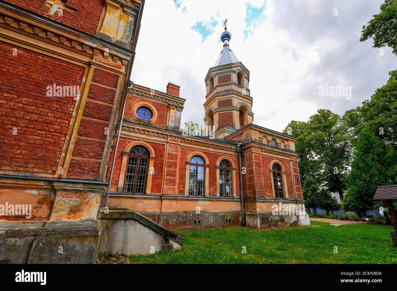 Die orthodoxe Kathedrale St. Isidor in Valga, Estland, im Baltikum Stockfoto