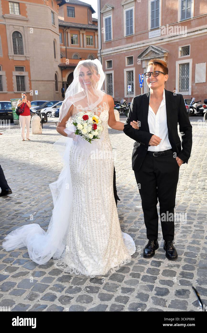 Rom, Italien. September 2025. Rom, Kirche San Salvatore in Lauro Hochzeit von Alma Manera mit Paolo Petrecca, auf dem Foto: Alma Manera Credit: Independent Photo Agency/Alamy Live News Stockfoto