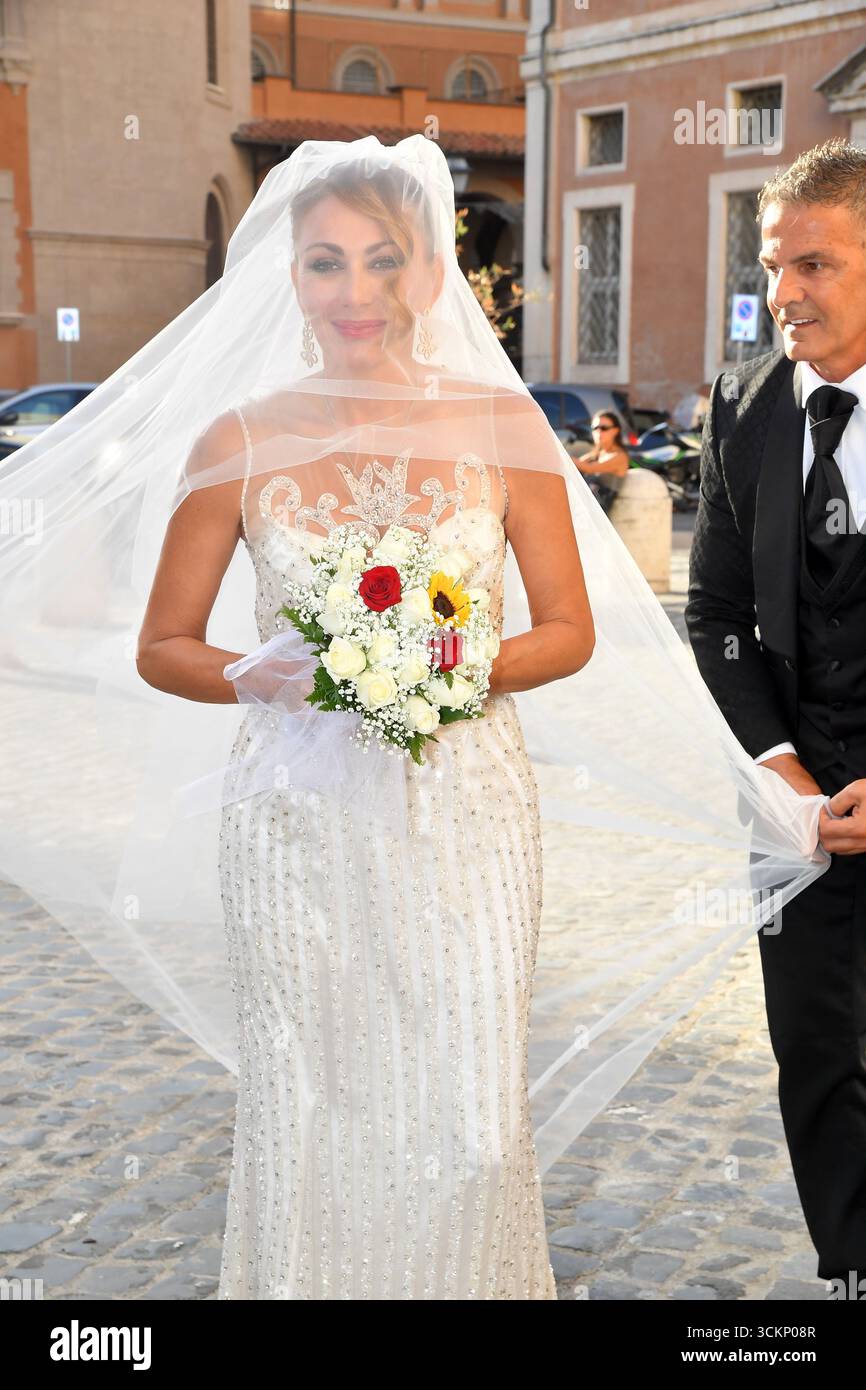 Rom, Italien. September 2025. Rom, Kirche San Salvatore in Lauro Hochzeit von Alma Manera mit Paolo Petrecca, auf dem Foto: Alma Manera Credit: Independent Photo Agency/Alamy Live News Stockfoto