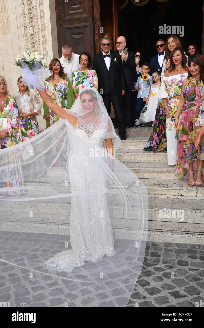 Rom, Italien. September 2025. Rom, Kirche San Salvatore in Lauro Hochzeit von Alma Manera mit Paolo Petrecca, auf dem Foto: Alma Manera Credit: Independent Photo Agency/Alamy Live News Stockfoto