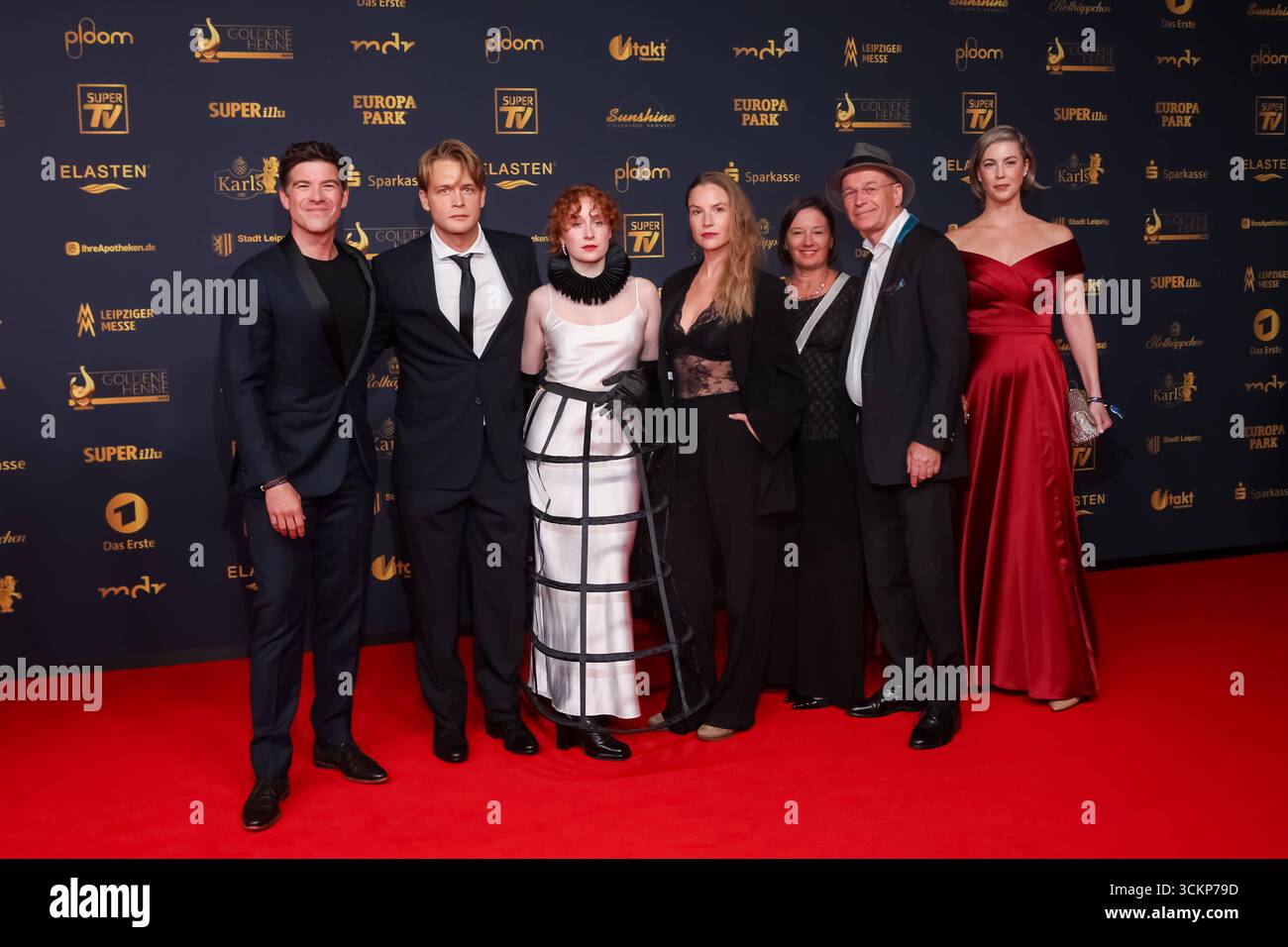 Preis - Goldene Henne 2025 - Philipp Danne, Linda Kummer, Mirka Pigulla, Horst Günter Marx und Olivia Häntsch bei der Goldenen Henne 2025 in der Messe Leipzig am 12.09.2025. *** Preis Goldene Henne 2025 Philipp Danne, Linda Kummer, Mirka Pigulla, Horst Günter Marx und Olivia Häntsch auf der Goldenen Henne 2025 in der Messe Leipzig am 12 09 2025 Copyright: XEventpressxKochanx Stockfoto