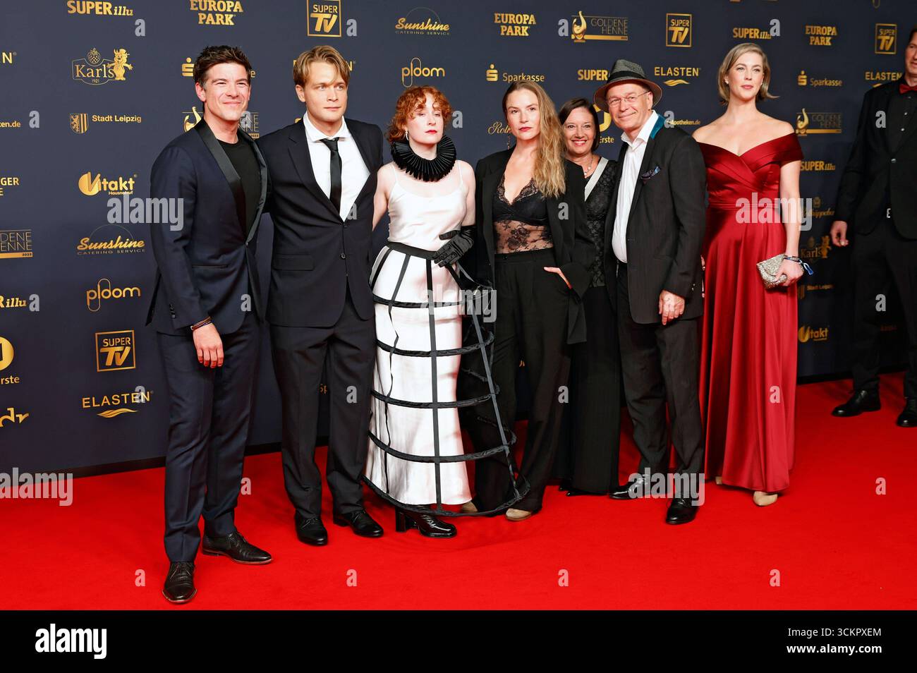 Philipp Danne, Linda Kummer, Mirka Pigulla, Horst Günter Marx und Olivia Häntsch mit Gästen bei der 31. Verleihung der Goldenen Henne 2025 in der Leipziger Messe. Leipzig, 12.09.2025 *** Philipp Danne, Linda Kummer, Mirka Pigulla, Horst Günter Marx und Olivia Häntsch mit Gästen bei der 2025 Preisverleihung Golden Hen 31 auf der Leipziger Messe Leipzig, 12 09 2025 Foto:XR.xStoffelsx/xFuturexImagex henne 5384 Stockfoto