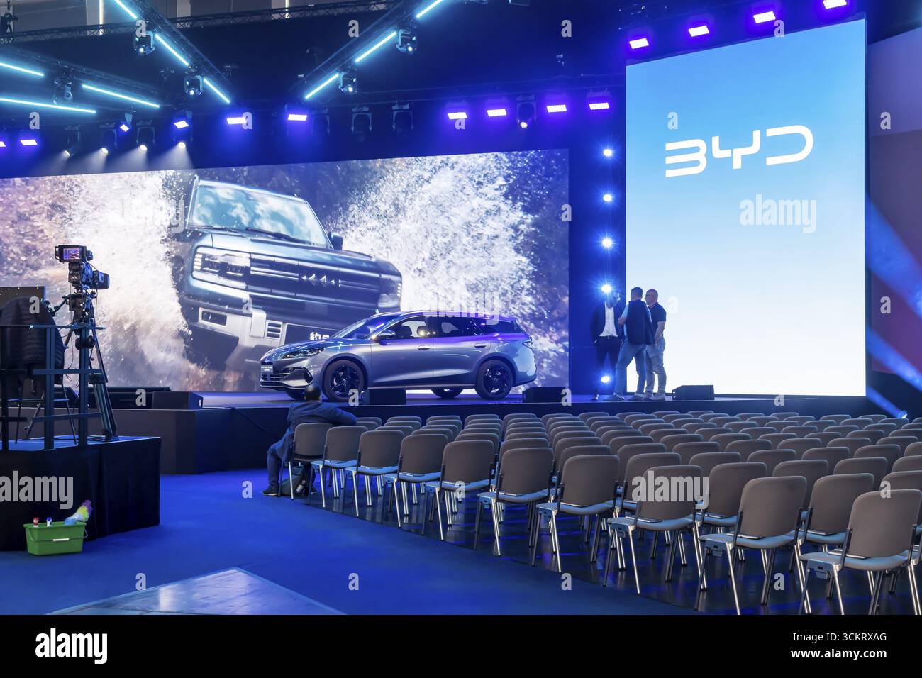 Neue Präsentation des chinesischen Herstellers BYD. IAA-MOBILITÄT in München. Die Automobilmesse präsentiert sich als ganzheitliche Mobilitätsmesse. Auto-fortsetzung Stockfoto