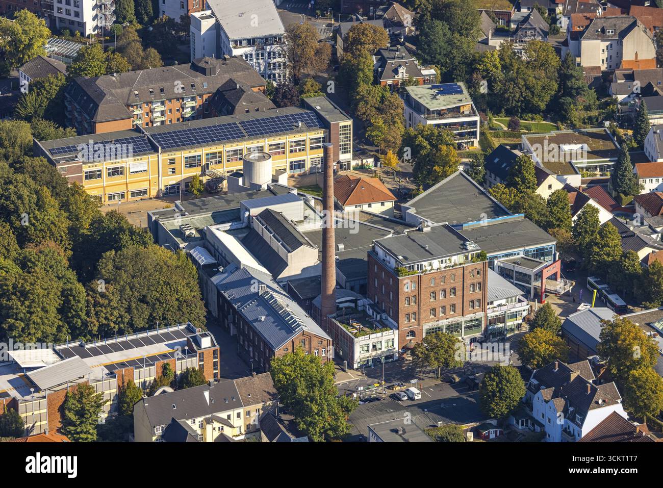 Luftaufnahme, Platz der Kulturen, VHS Unna, Lindenbrauerei e. V. Kultur- und Kommunikationszentrum, Lindenplatz, Unna, Ruhrgebiet, Nordrhein-Westfalen Stockfoto