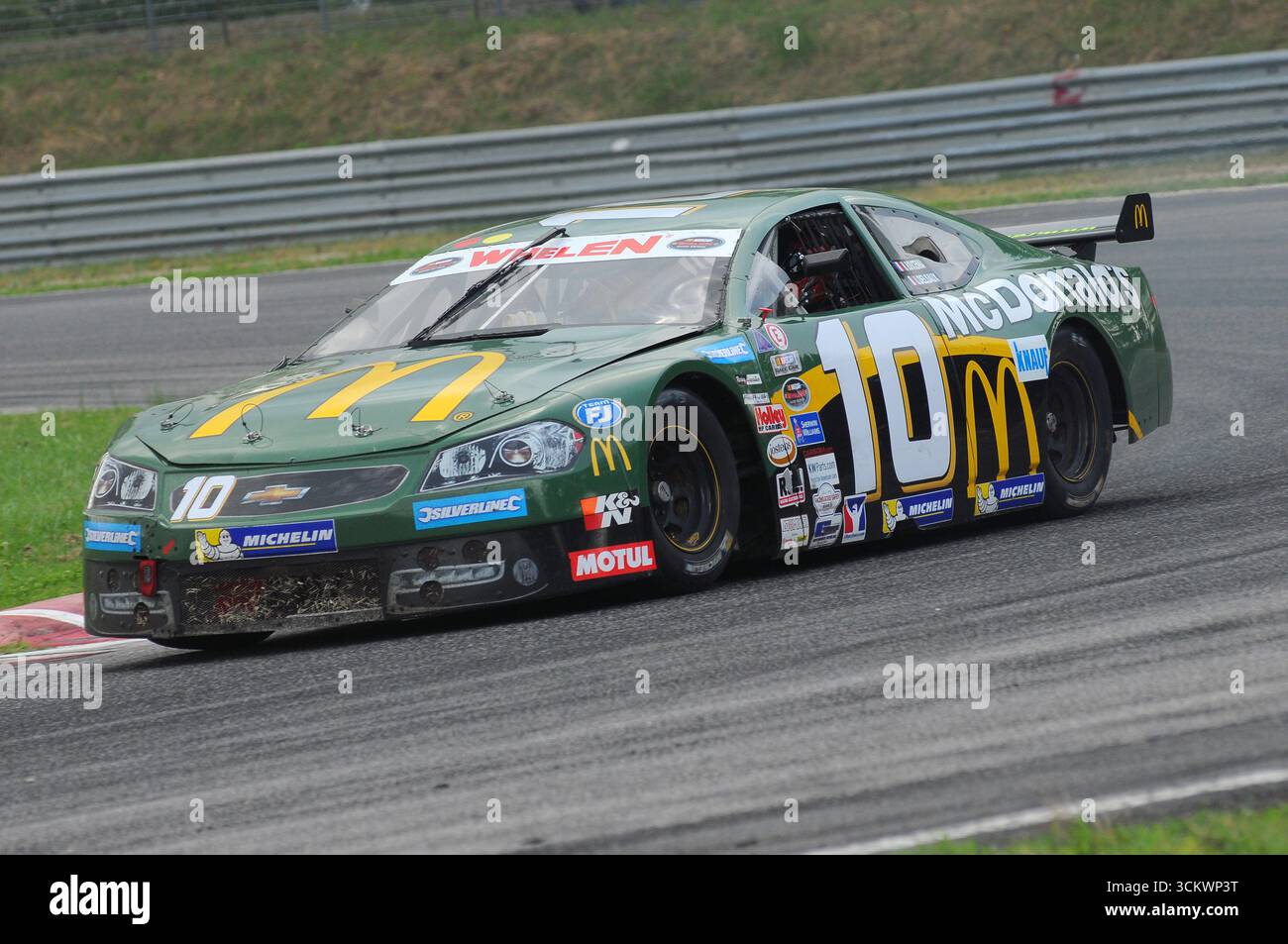 Magione, Italien - 20. September 2014: NASCAR Whelen Euro Series im Rennen auf dem Autodromo dell'Umbria in Magione. Stockfoto