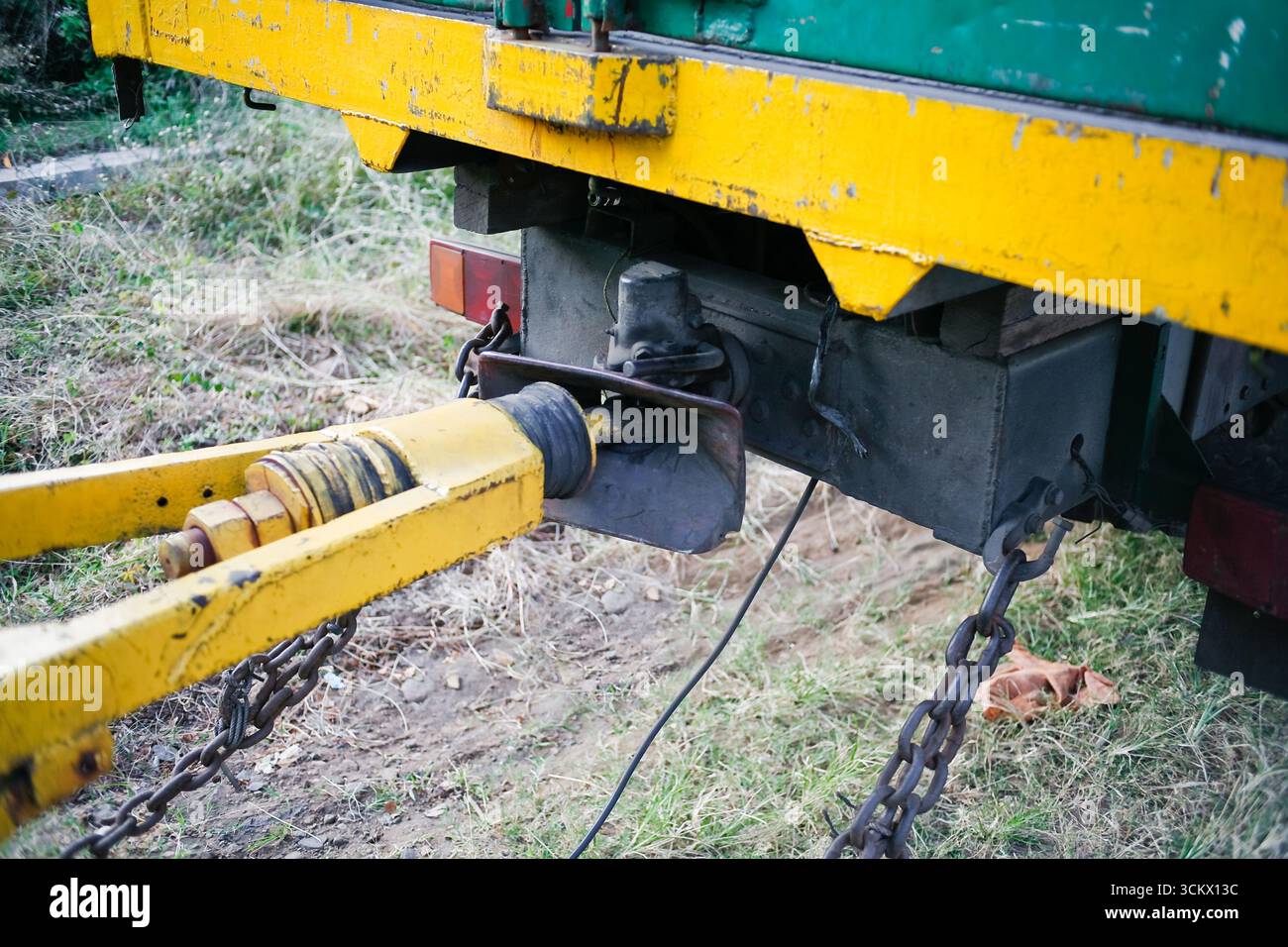Nahaufnahme der Anhängekupplung am Lkw Stockfoto