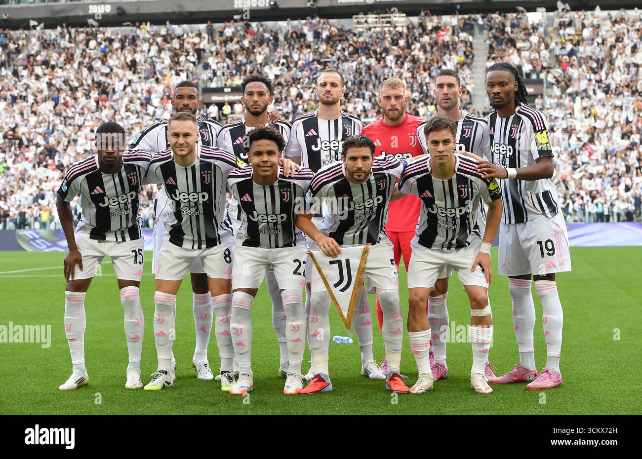 Mannschaftsbild des Juventus FC während des Spiels der Serie A zwischen Juventus FC und FC Internazionale im Allianz Stadium am 13. September 2025 in Turin. (Foto: Chris Ricco) Stockfoto
