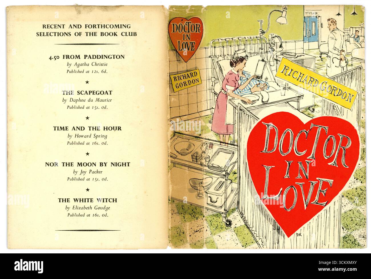 1950er Hardcover Vorder- und Rückseite des Buches Doctor in Love von Richard Gordon, 1. Pub von Michael Joseph im Jahr 1957, diese Ausgabe vom Book Club, London, 1958 Stockfoto