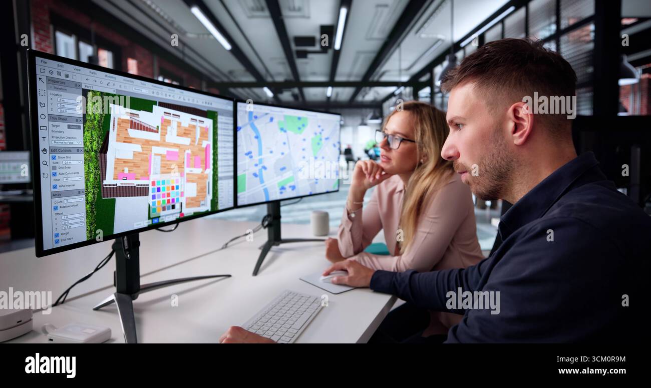 Weibliche Designerin Mit Moderner Computersoftware Für Innenbauprojekte. Stockfoto