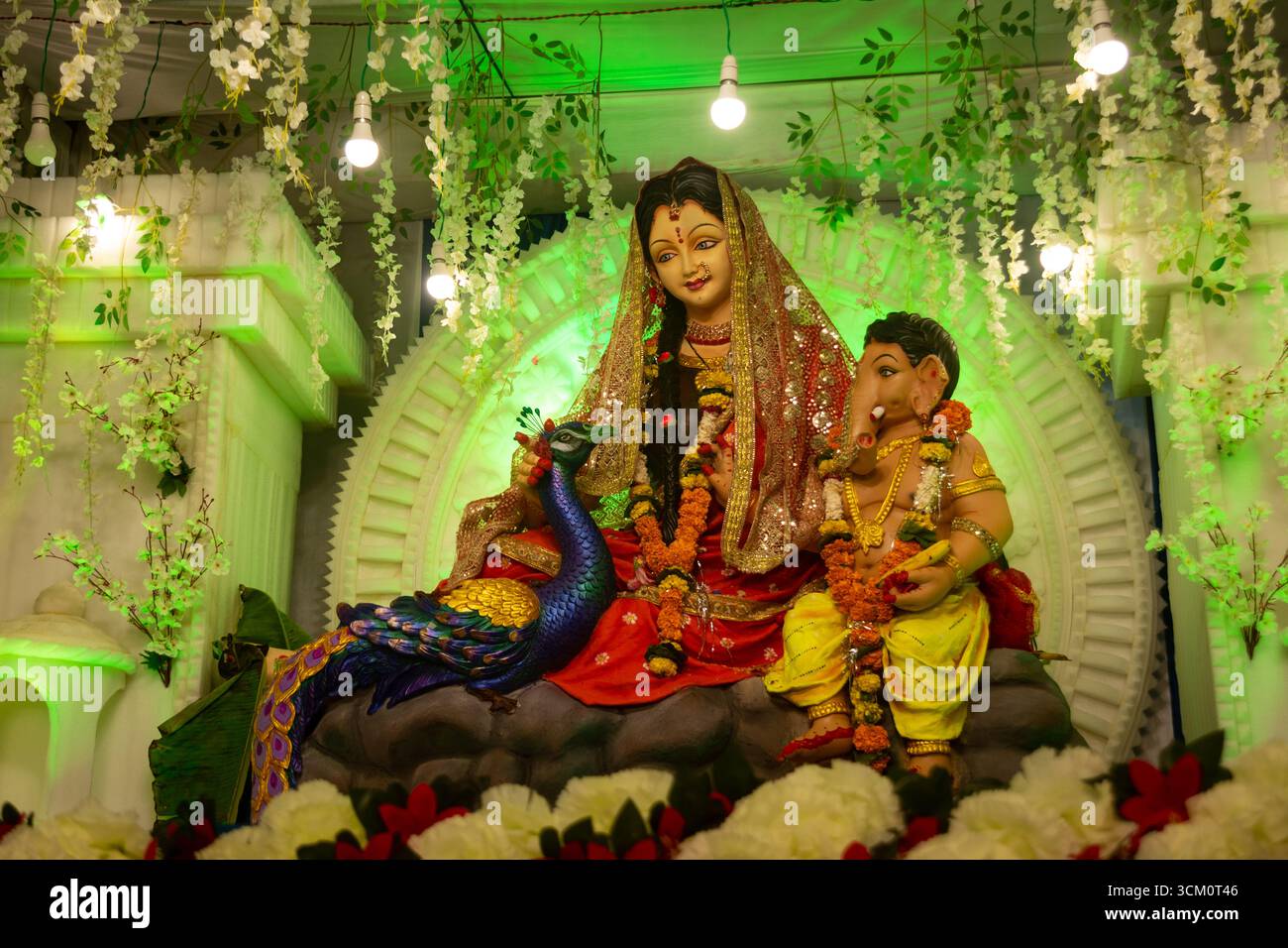 Traditionelles Idol der Göttin Parvati mit Lord Ganesha Stockfoto